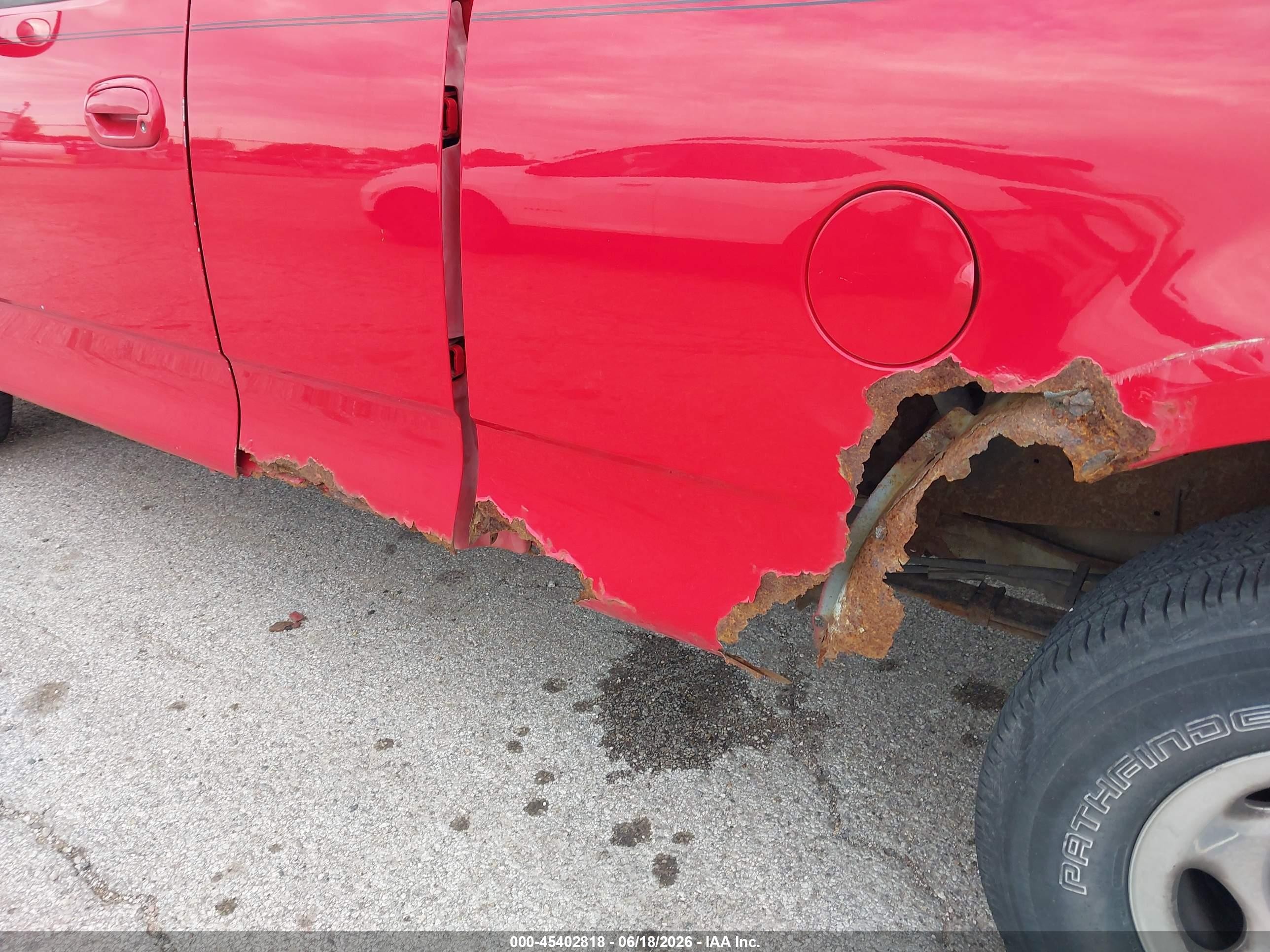 2001 Ford F-150 Xl/xlt Red vin: 2FTZX172X1CA88145