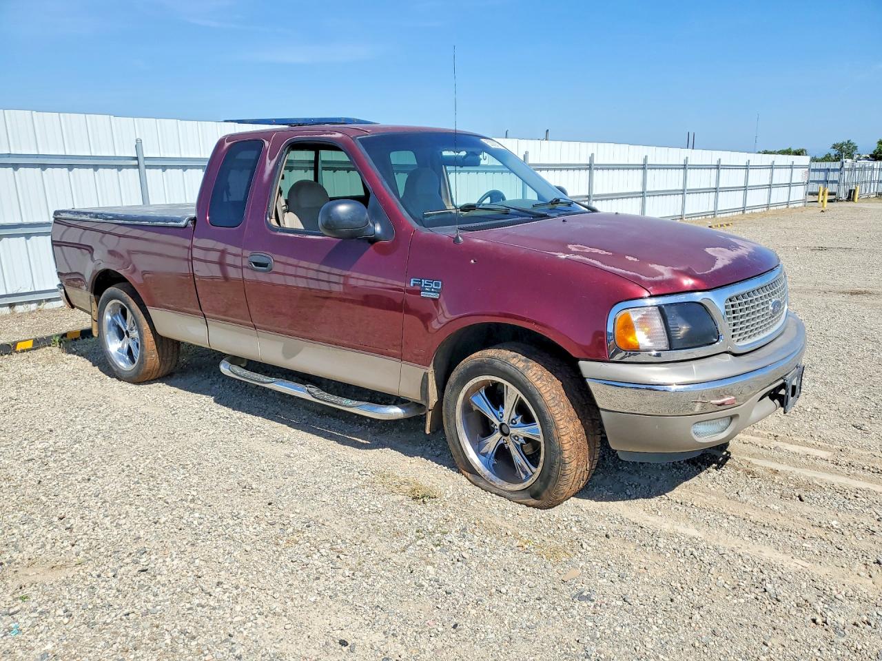 1998 Ford F150 Burgundy vin: 2FTZX1760WCA17126