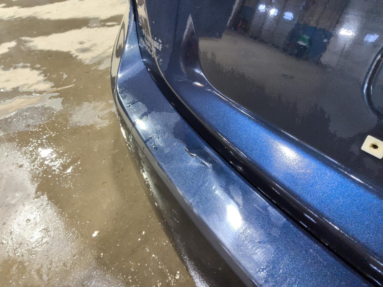 2017 Chevrolet Impala Lt Синий vin: 2G1105S34H9184295 Damage: Rear Bumper, Dent(S) W/ Paint Dmg, 3 To 4 Inches