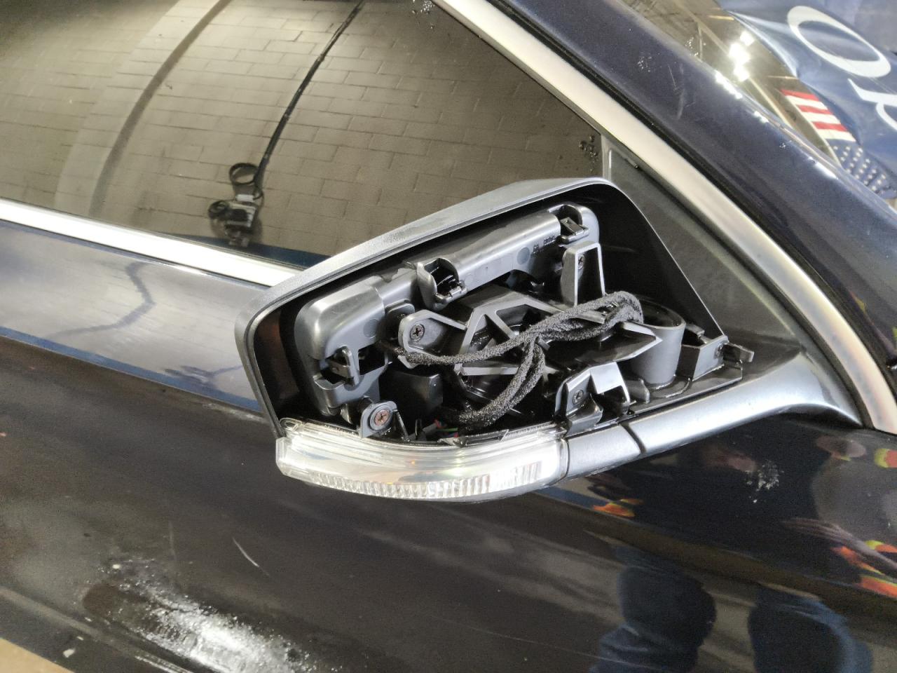 2017 Chevrolet Impala Lt Синий vin: 2G1105S34H9184295 Damage: Rf Mirror Cover, Missing, Replacement Required