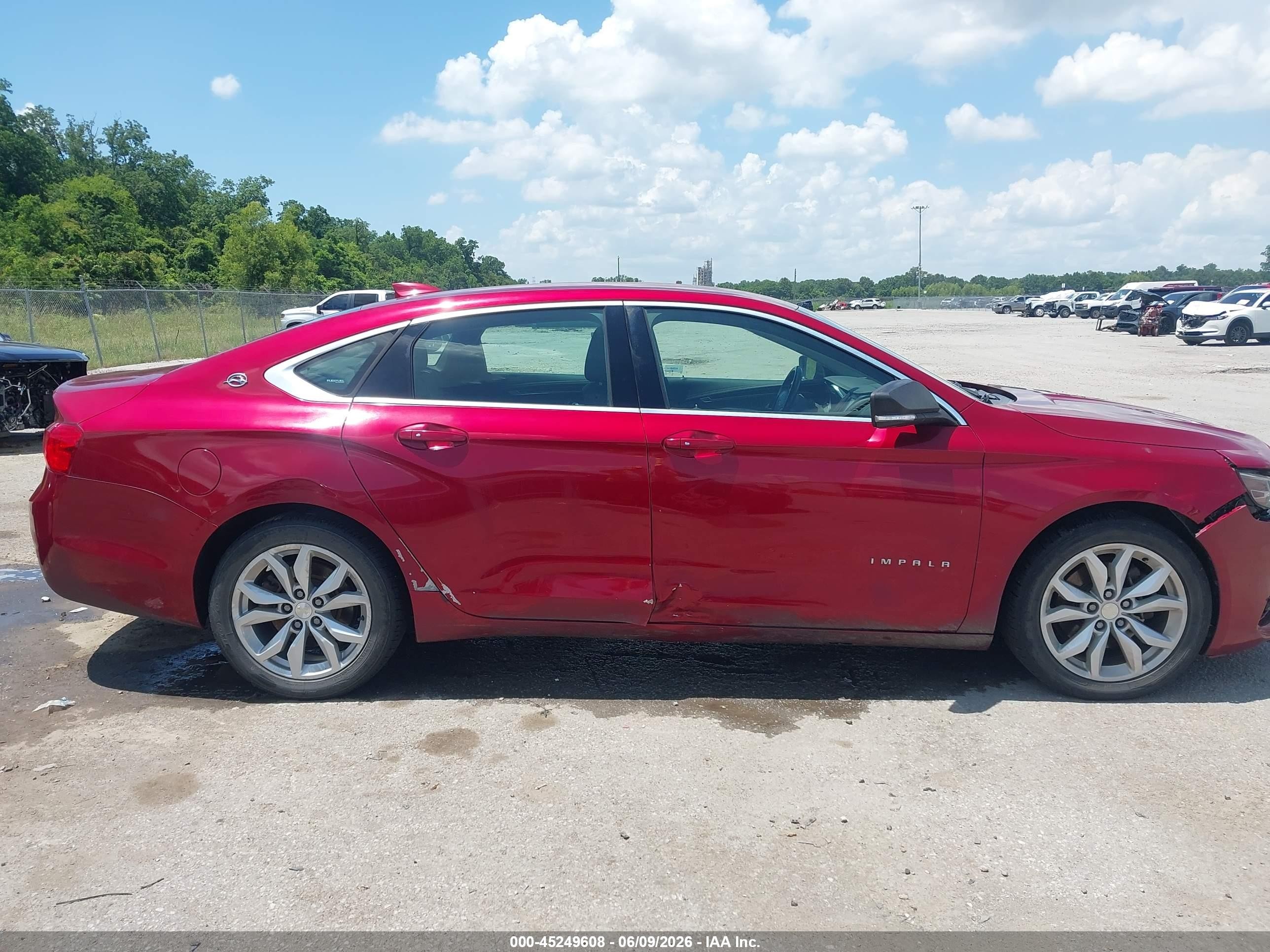 2018 Chevrolet Impala 1lt Red vin: 2G1105S37J9160742