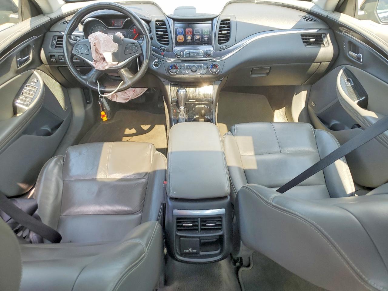 2018 Chevrolet Impala Lt Черный vin: 2G1105S3XJ9177485