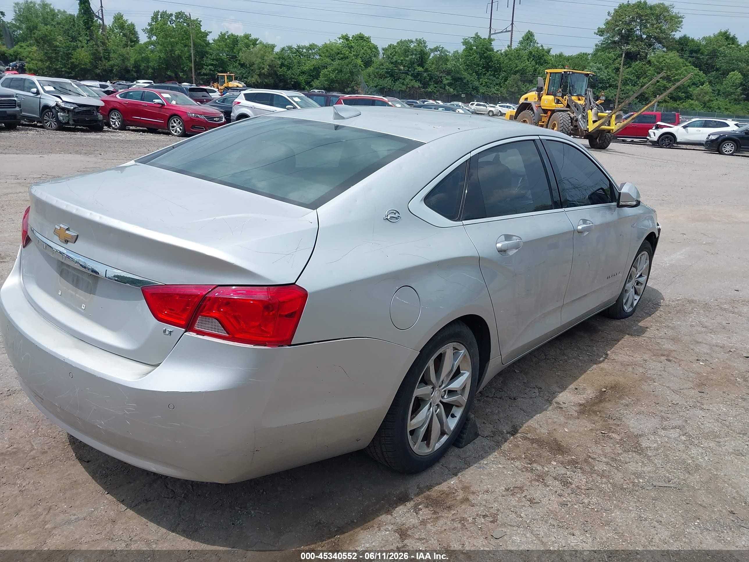 2016 Chevrolet Impala 1lt Silver vin: 2G1105SA1G9170447