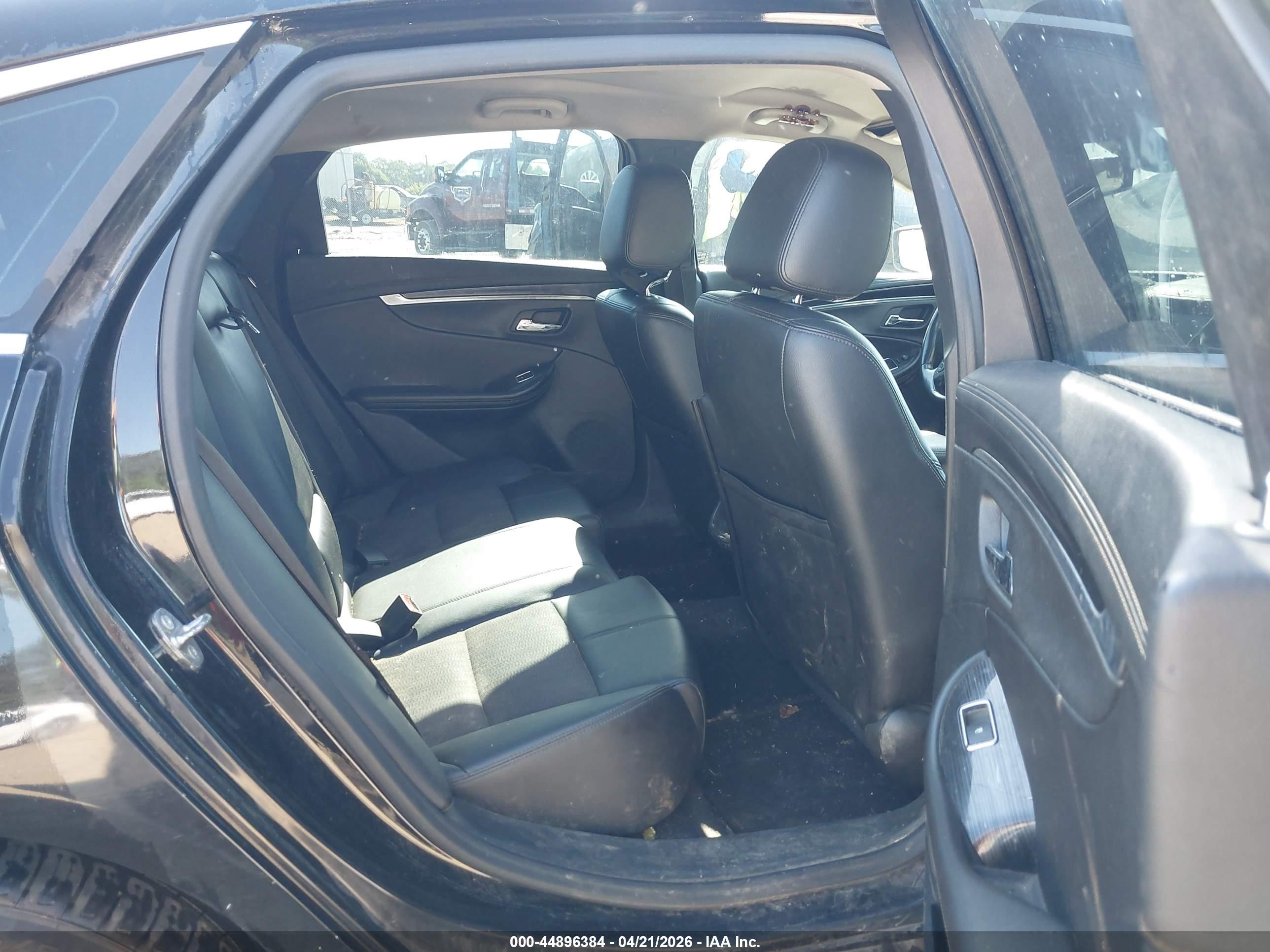 2016 Chevrolet Impala 1lt Black vin: 2G1105SA5G9184352