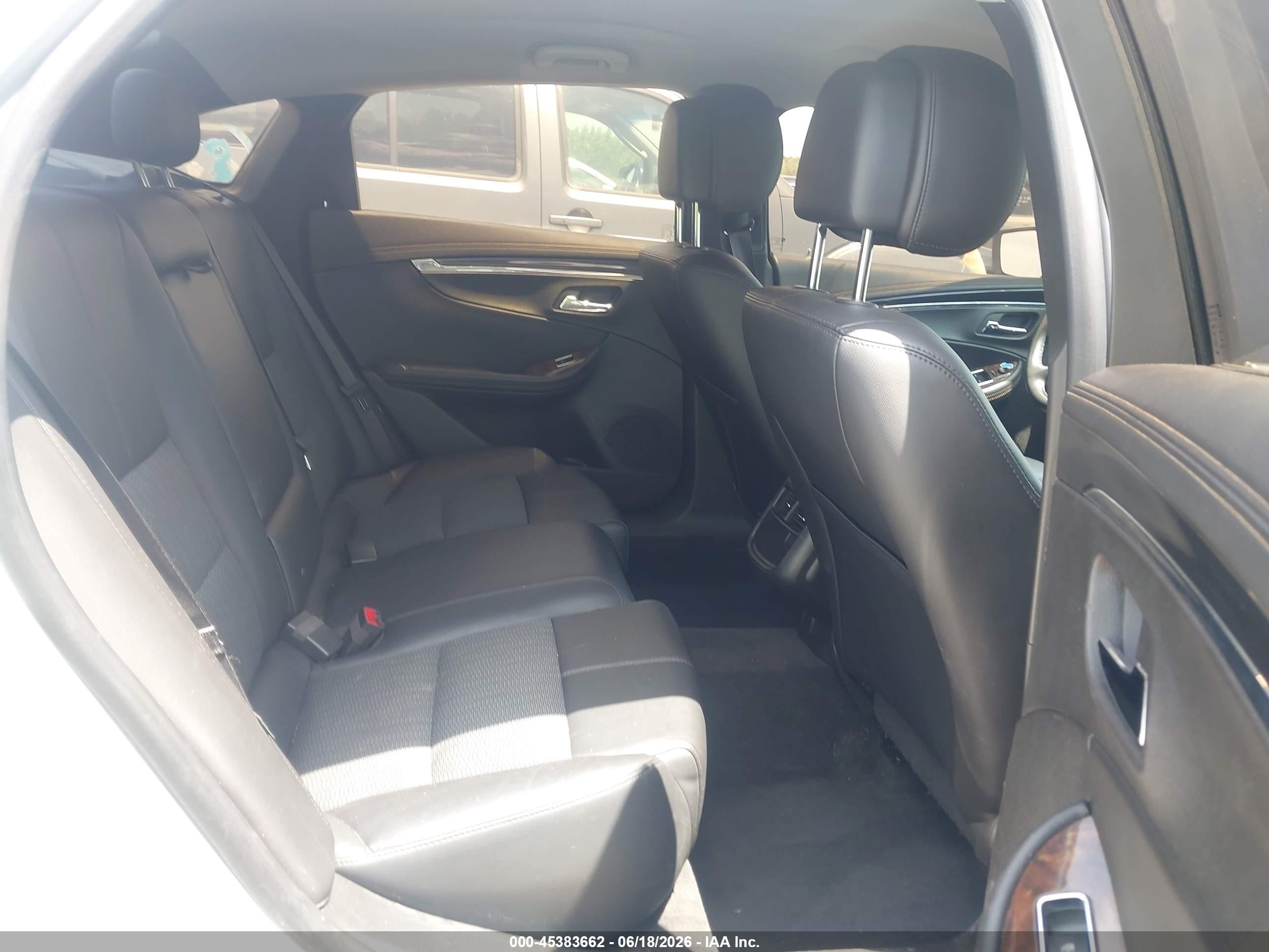 2014 Chevrolet Impala 1lt Silver vin: 2G1115SL0E9181029