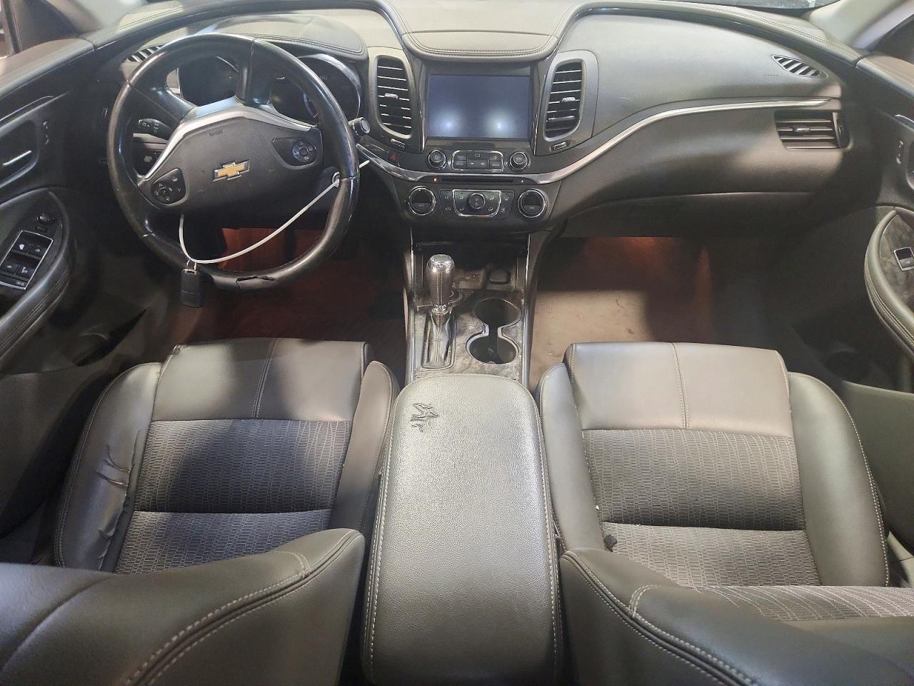 2014 Chevrolet Impala Lt White vin: 2G1115SL0E9219164