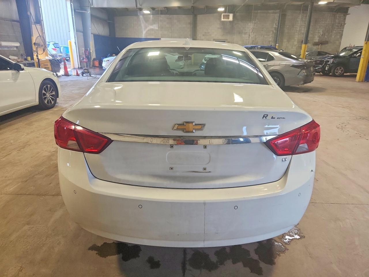 2014 Chevrolet Impala Lt White vin: 2G1115SL0E9219164