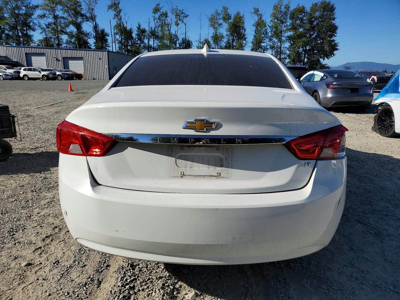 2015 Chevrolet Impala Lt White vin: 2G1115SL0F9102623