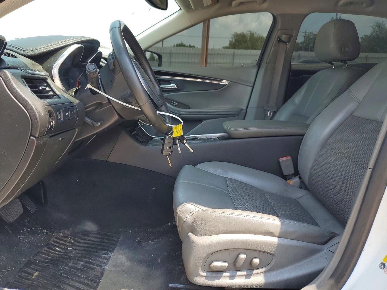 2015 Chevrolet Impala Lt Белый vin: 2G1115SL0F9203760