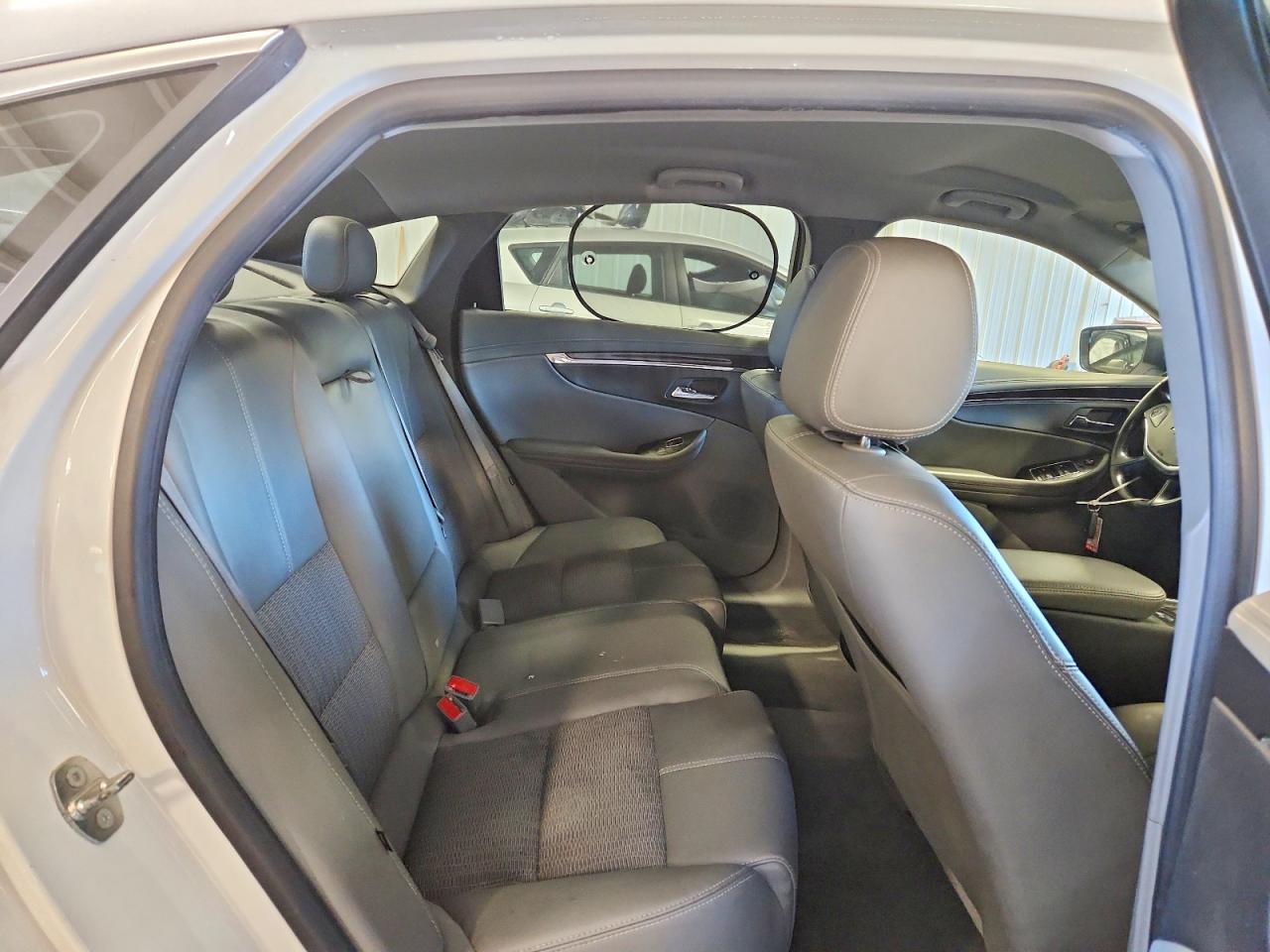 2015 Chevrolet Impala Lt White vin: 2G1115SL0F9223118