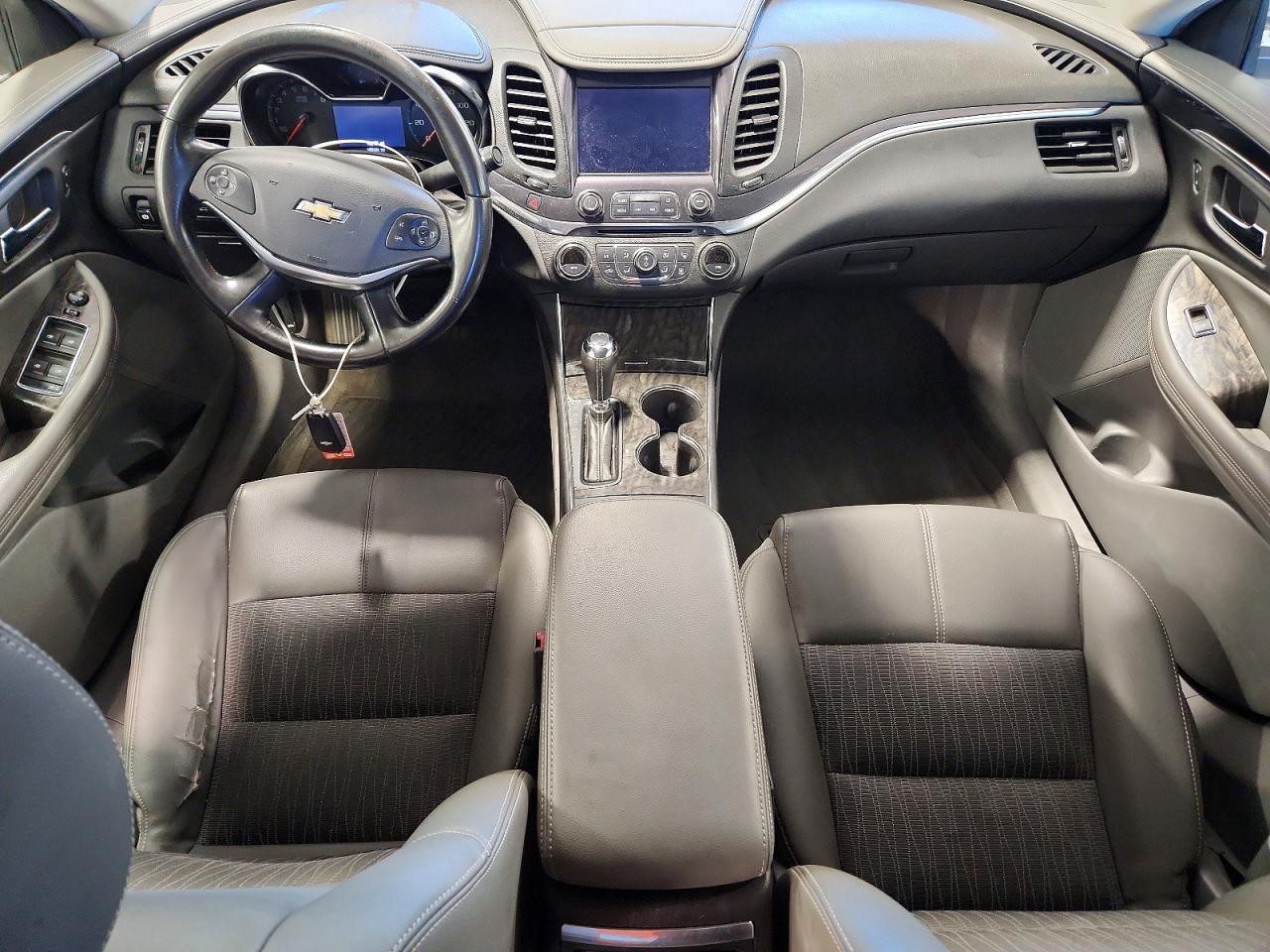 2015 Chevrolet Impala Lt White vin: 2G1115SL0F9223118