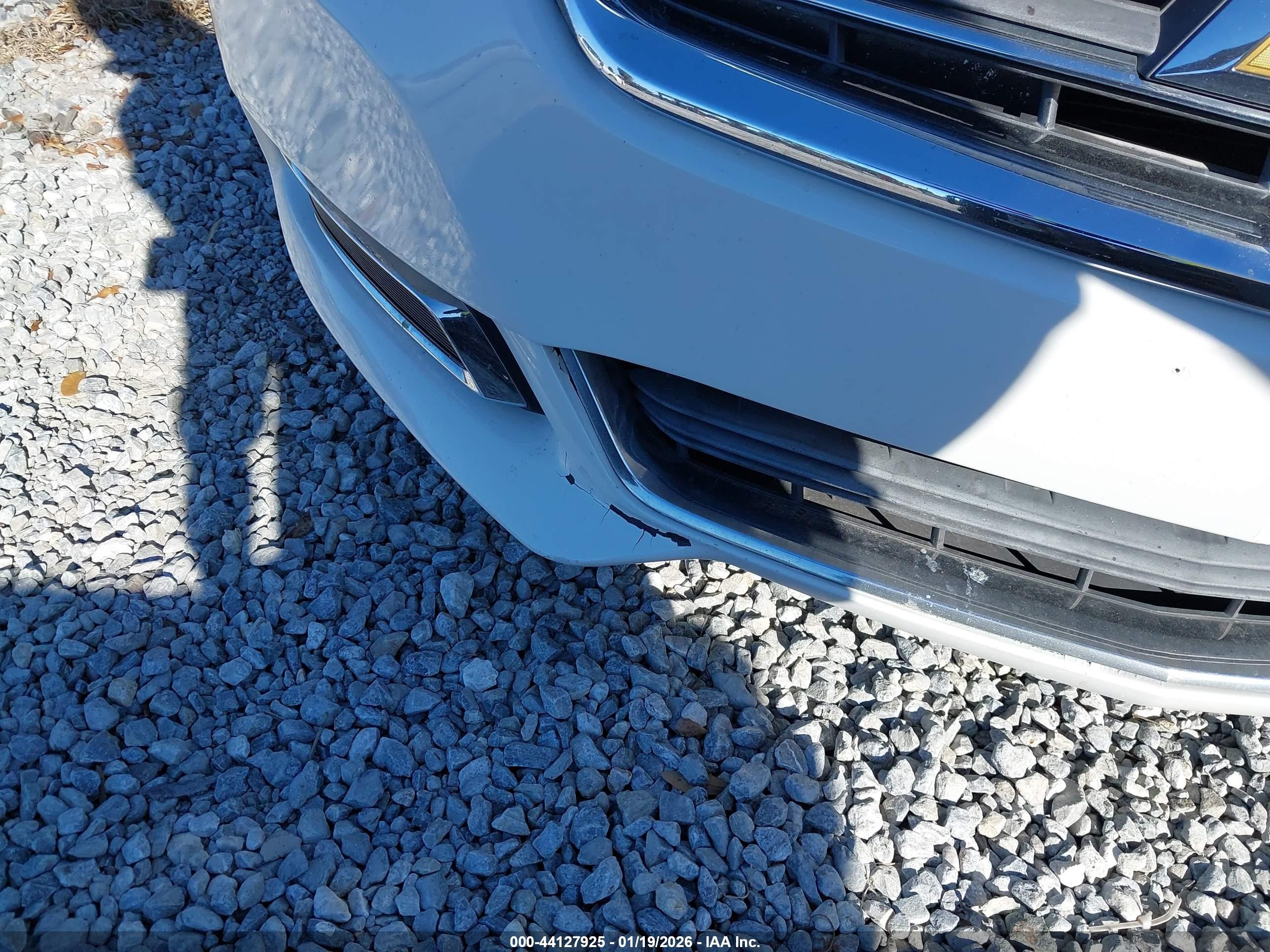 2015 Chevrolet Impala Lt White vin: 2G1115SL2F9175976