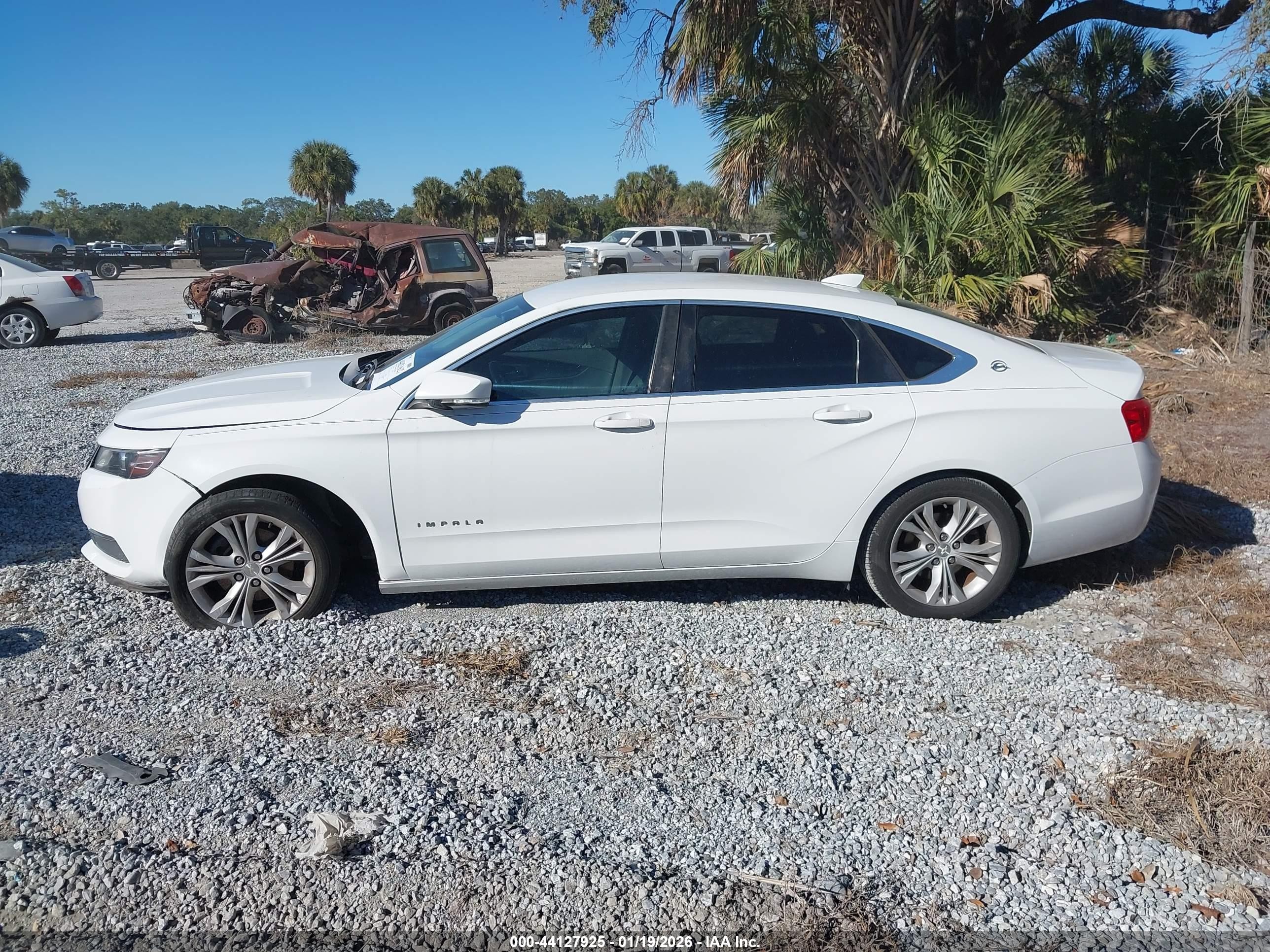 2015 Chevrolet Impala Lt White vin: 2G1115SL2F9175976
