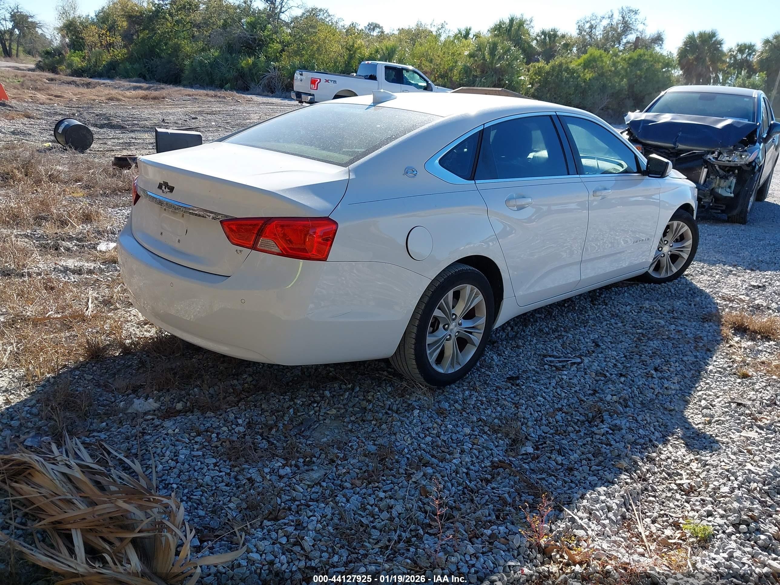 2015 Chevrolet Impala Lt White vin: 2G1115SL2F9175976