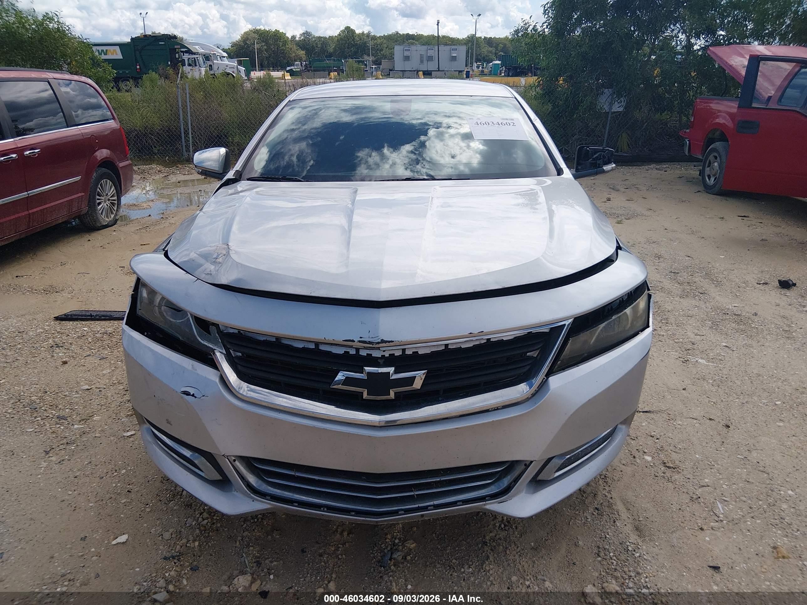 2015 Chevrolet Impala 1lt Silver vin: 2G1115SL2F9218745