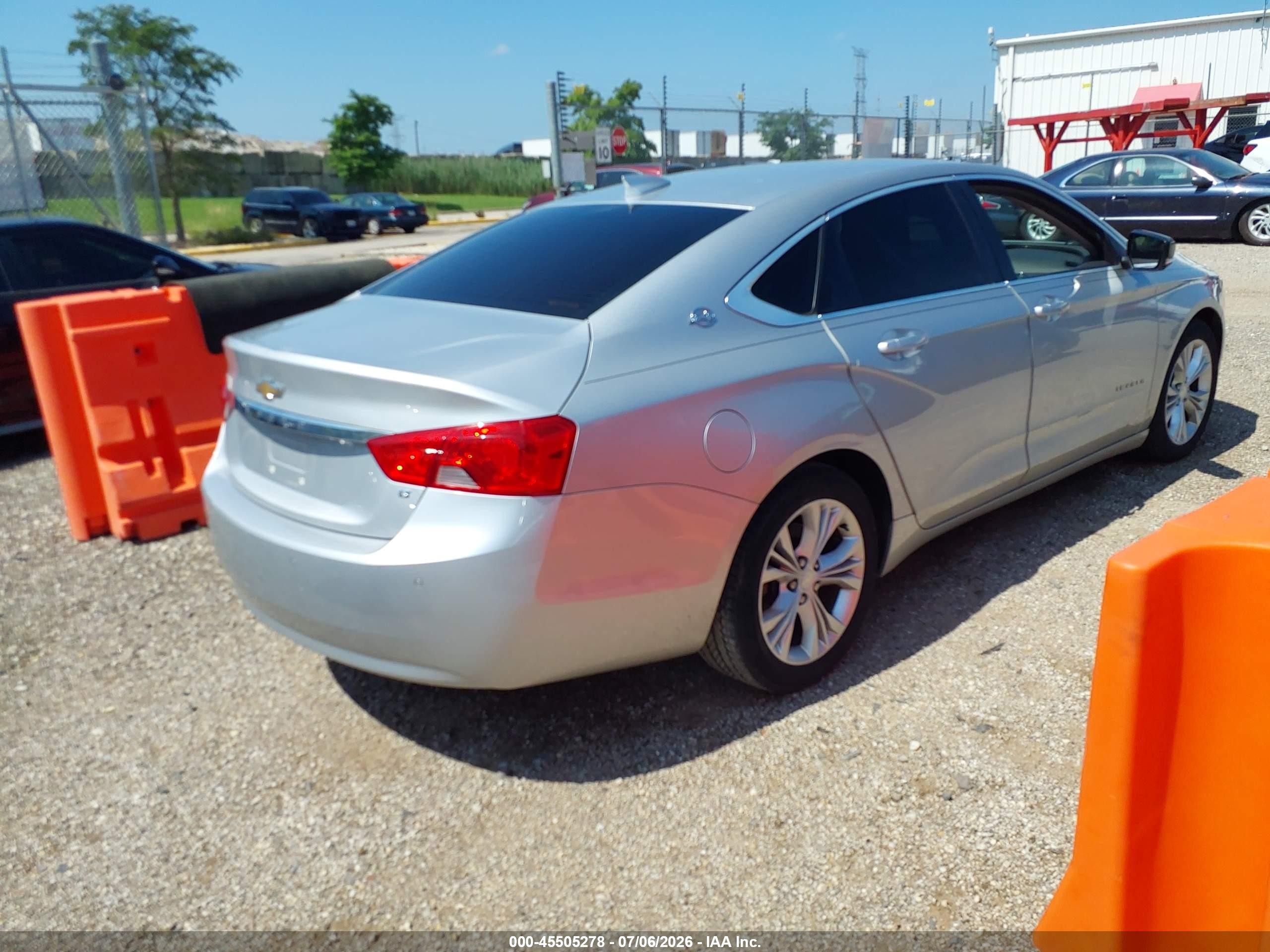 2015 Chevrolet Impala 1lt Silver vin: 2G1115SL2F9225579