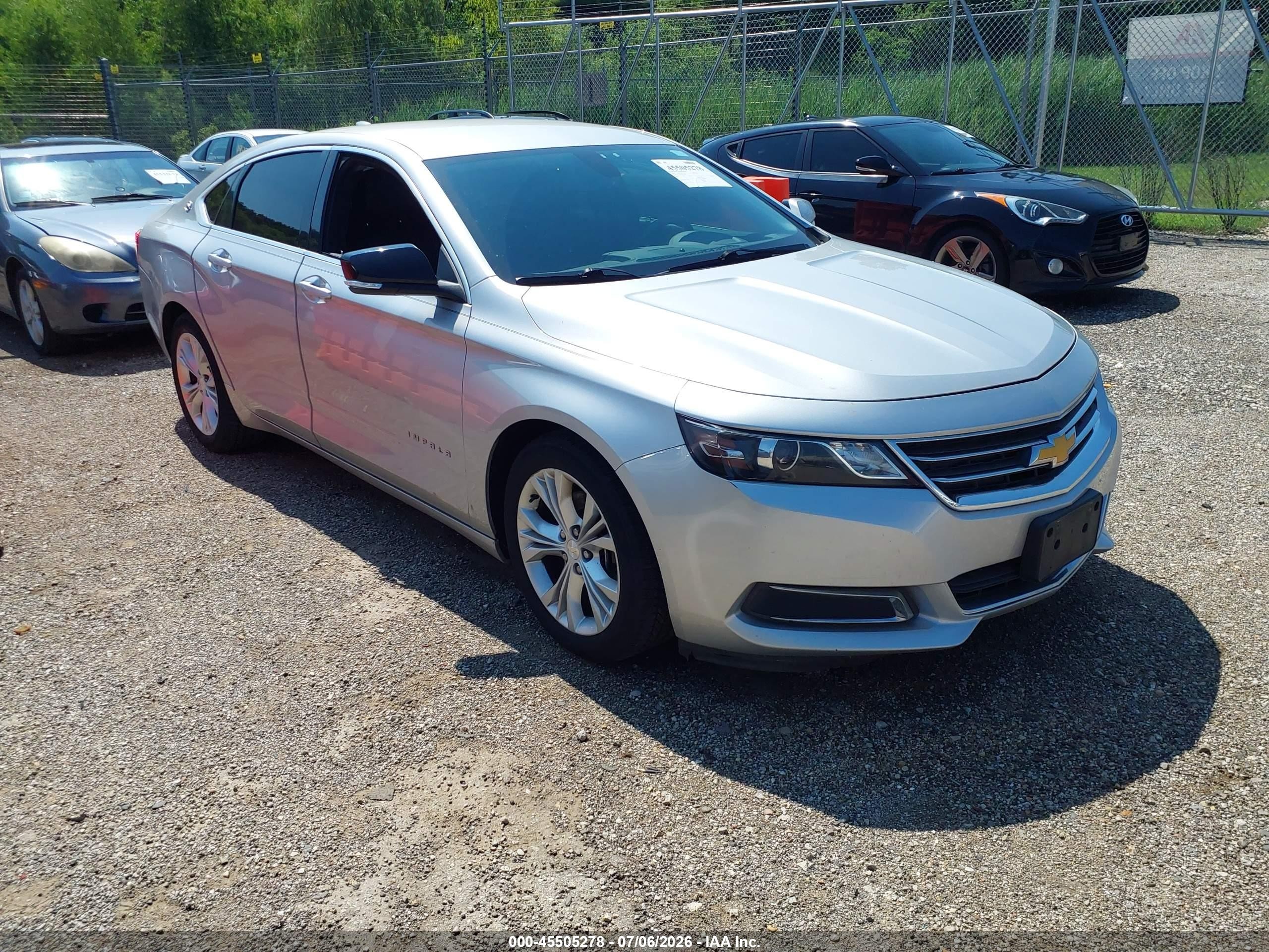 2015 Chevrolet Impala 1lt Silver vin: 2G1115SL2F9225579