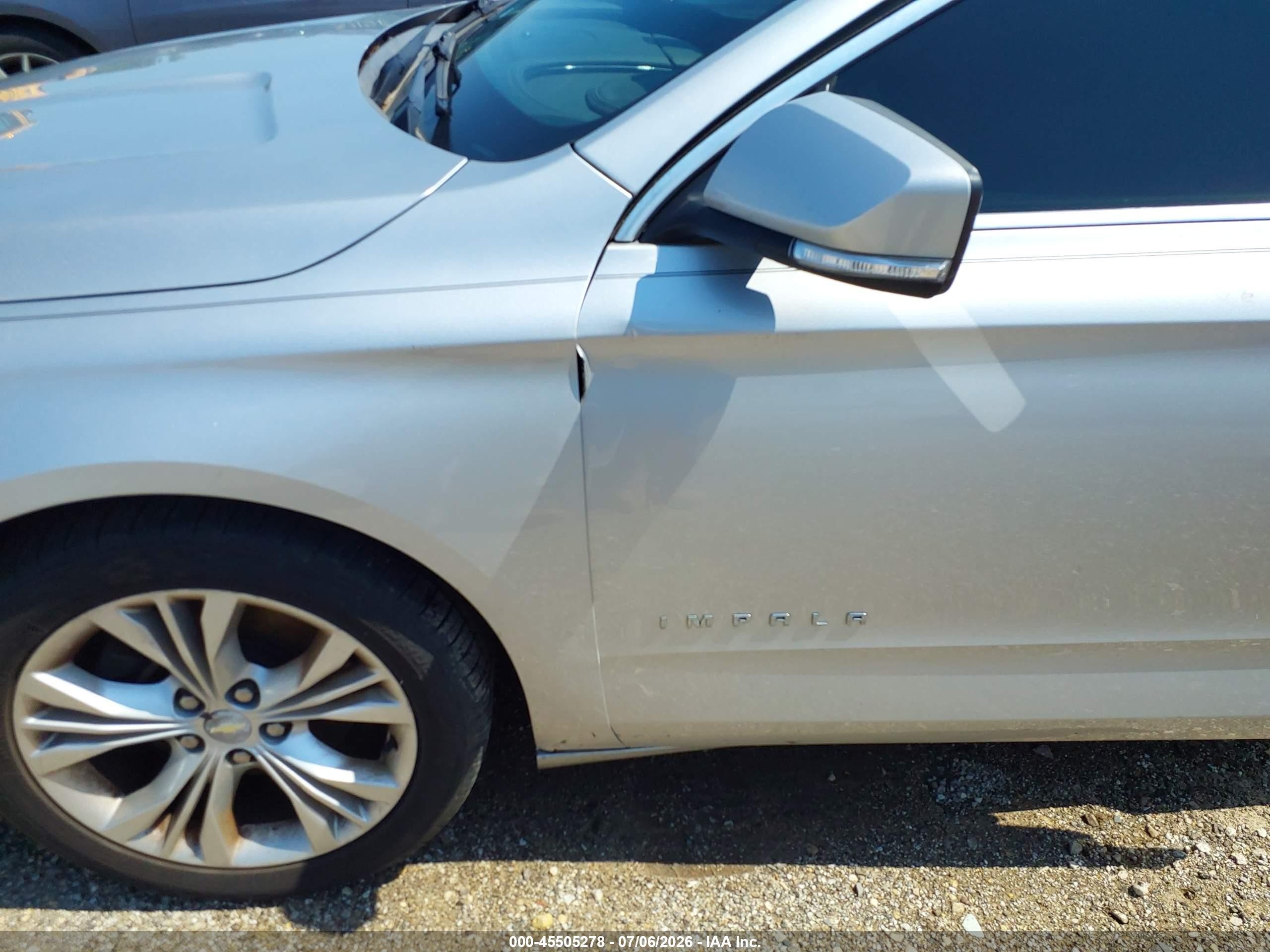 2015 Chevrolet Impala 1lt Silver vin: 2G1115SL2F9225579