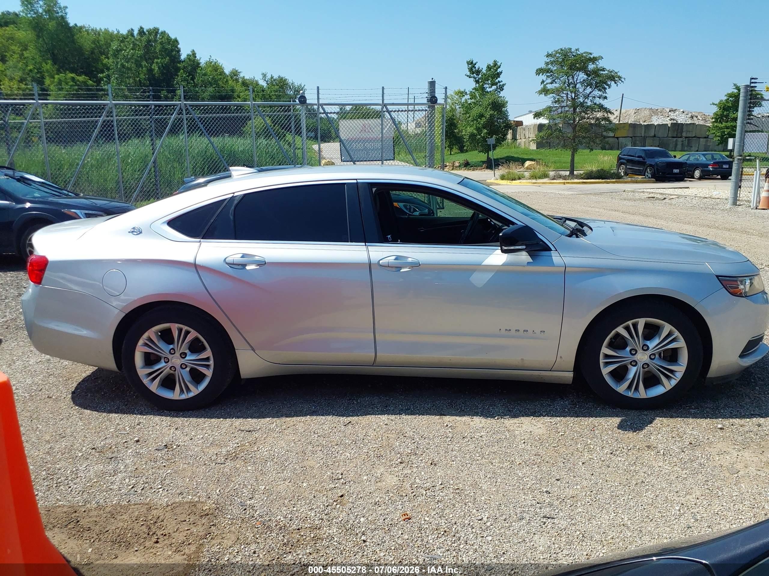 2015 Chevrolet Impala 1lt Silver vin: 2G1115SL2F9225579