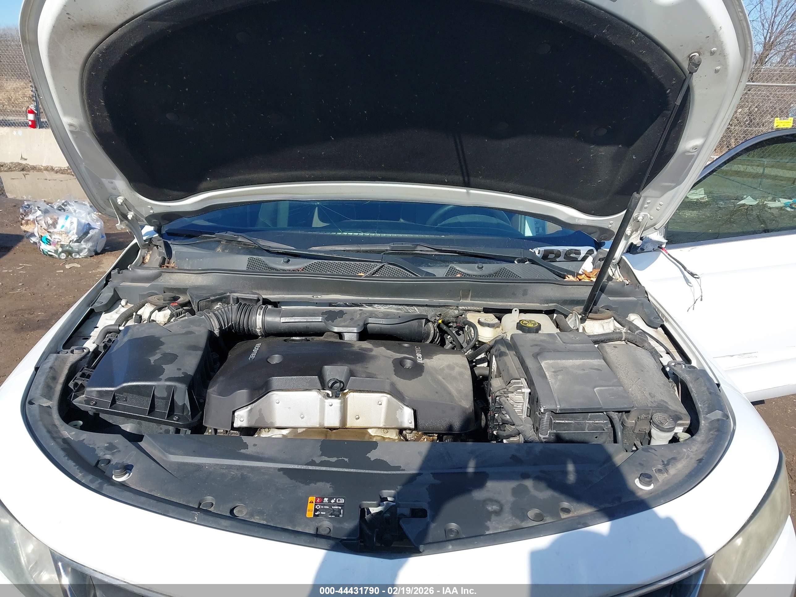2014 Chevrolet Impala 1lt White vin: 2G1115SL3E9245094