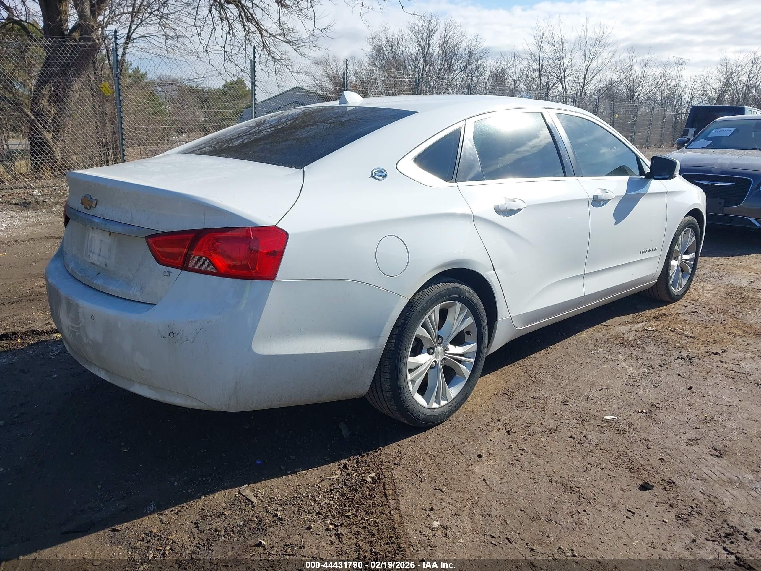 2014 Chevrolet Impala 1lt White vin: 2G1115SL3E9245094