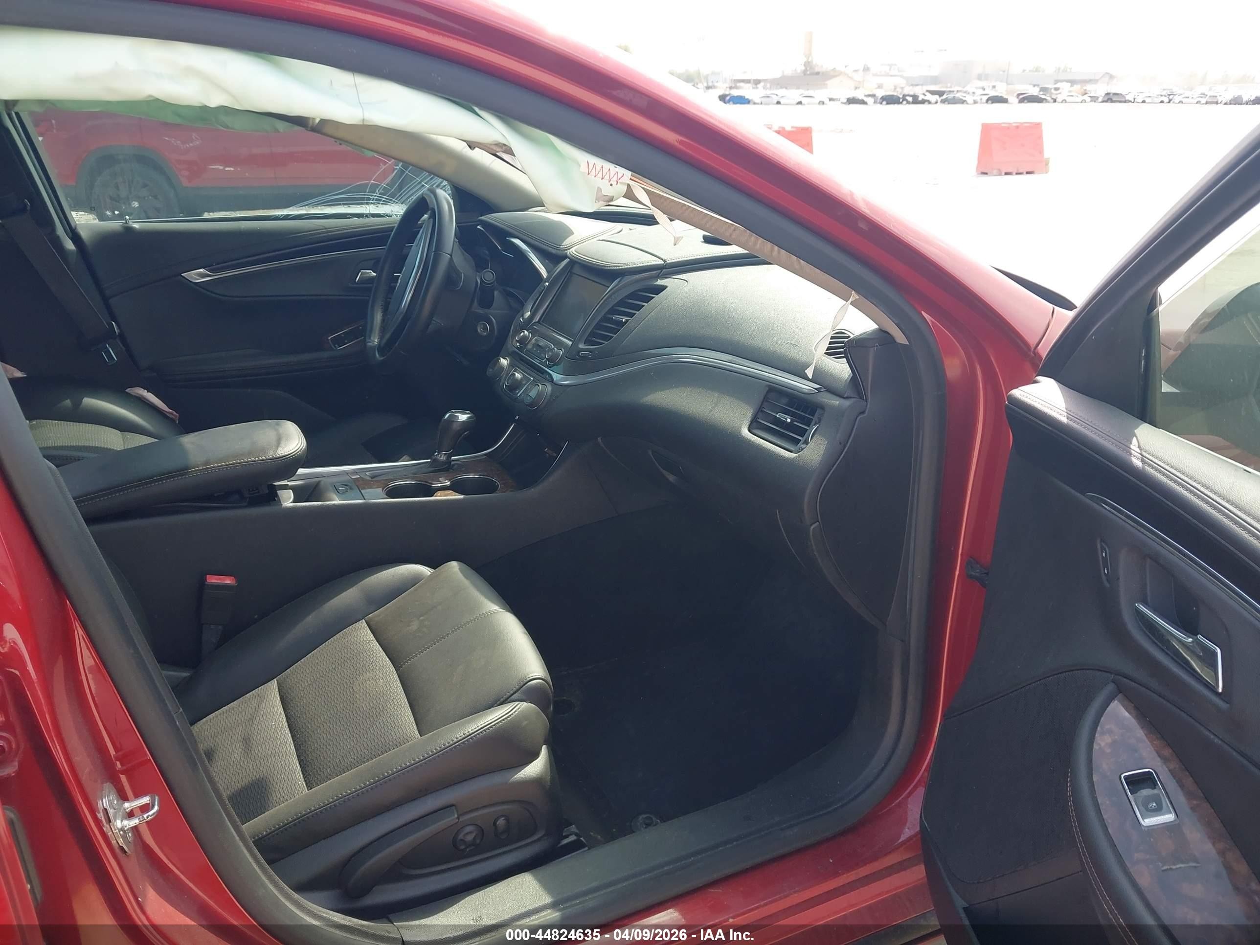 2014 Chevrolet Impala 1lt Red vin: 2G1115SL5E9161990