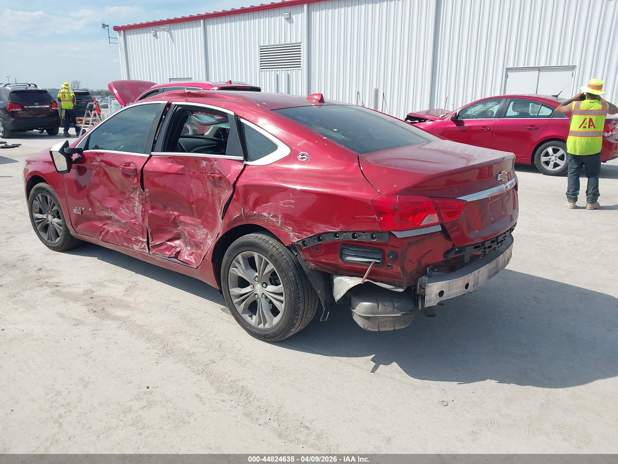 2014 Chevrolet Impala 1lt Red vin: 2G1115SL5E9161990