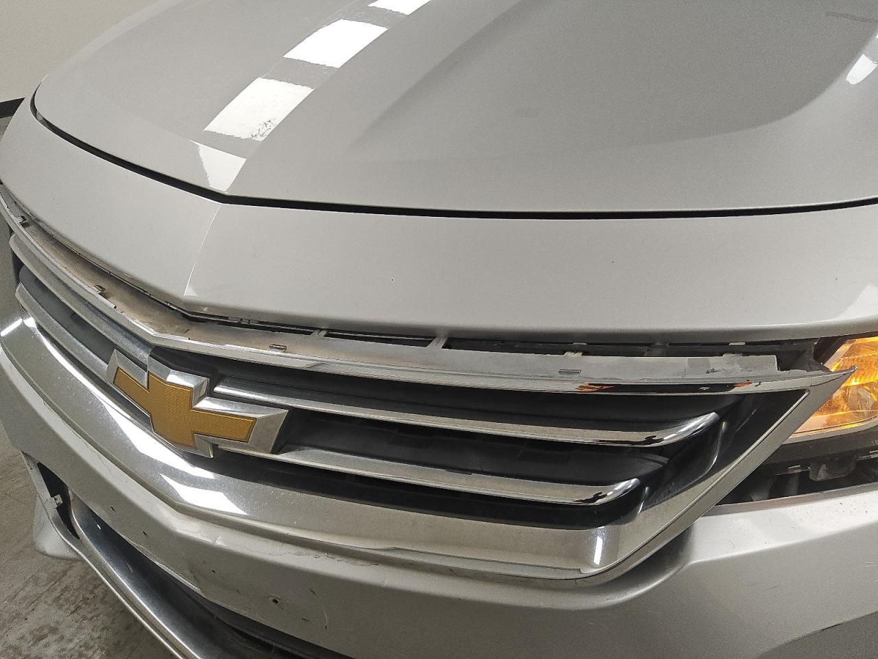 2015 Chevrolet Impala Lt Silver vin: 2G1115SL6F9170926 Damage: Grille, Broken, Replacement Required