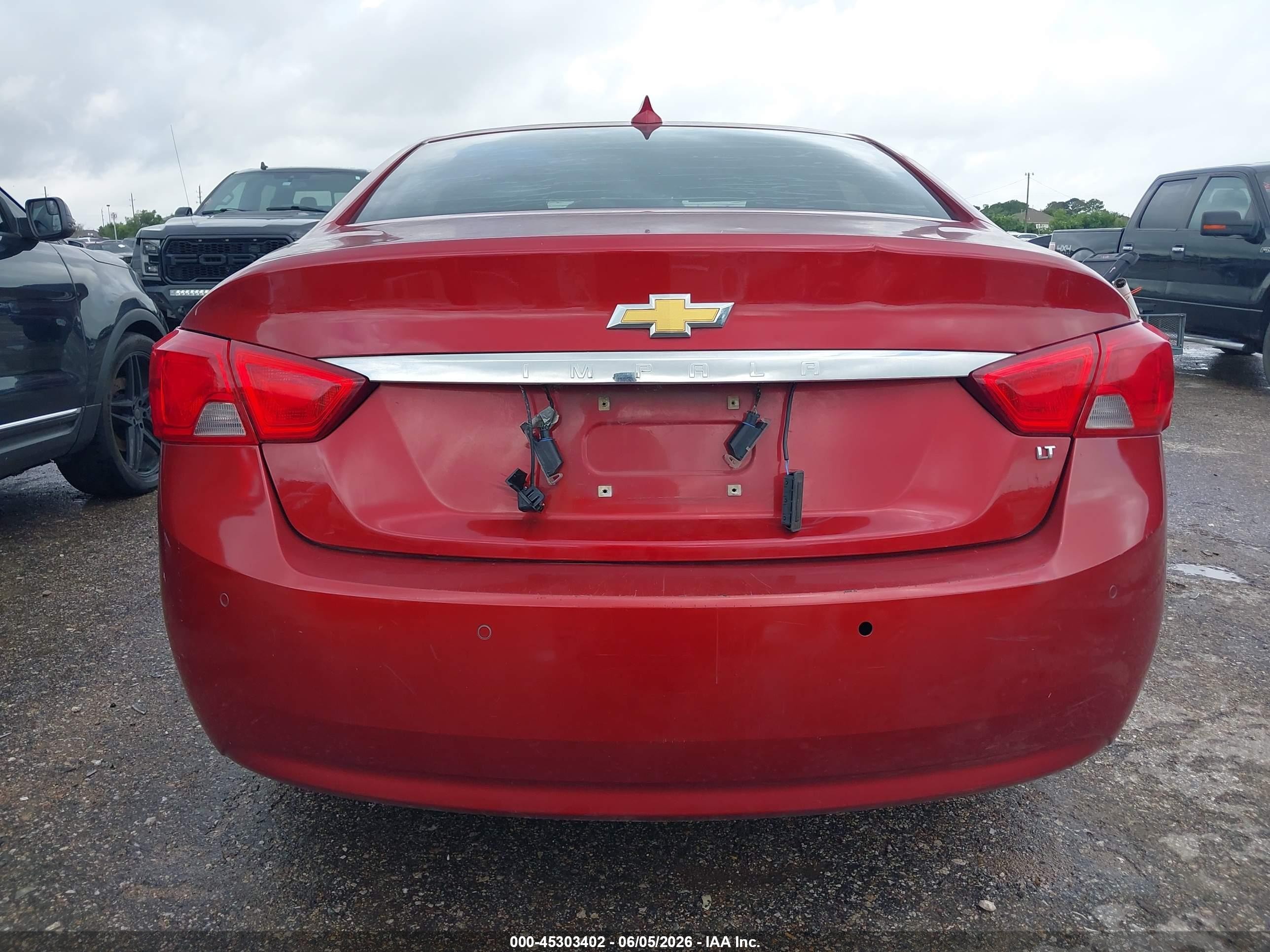 2015 Chevrolet Impala 1lt Red vin: 2G1115SL7F9141502