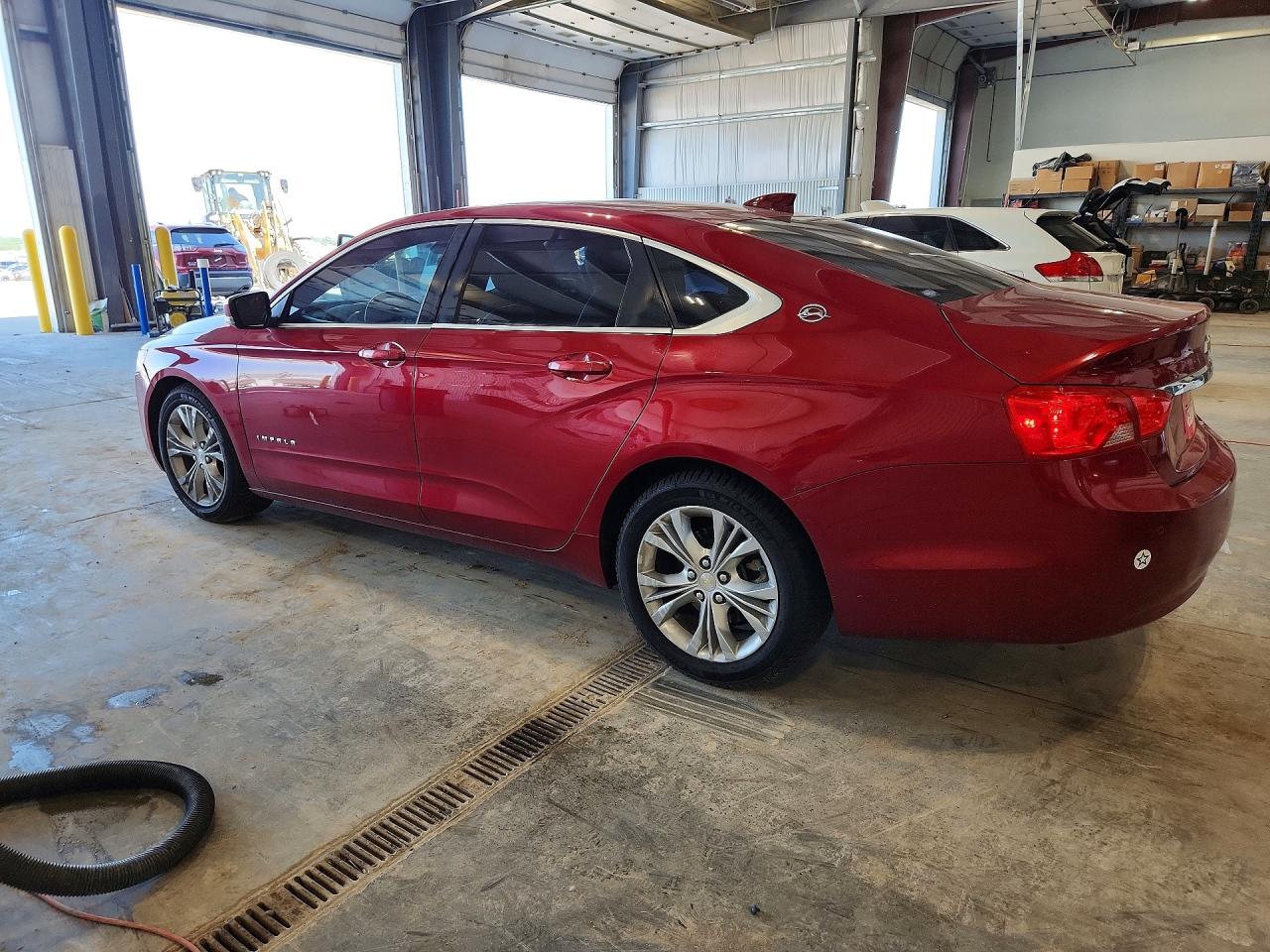 2015 Chevrolet Impala Lt Red vin: 2G1115SL7F9242832