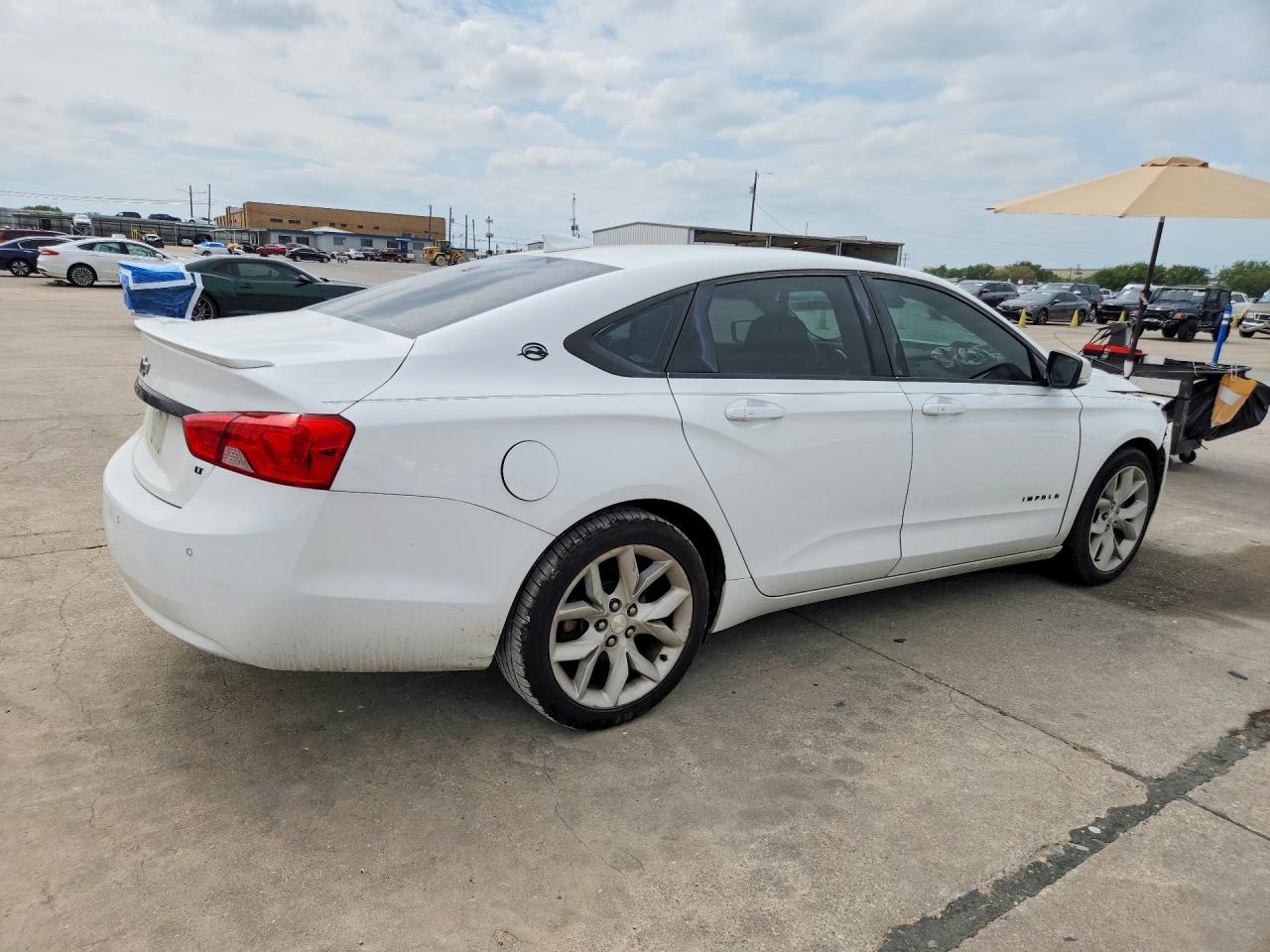 2015 Chevrolet Impala Lt White vin: 2G1115SL8F9161595