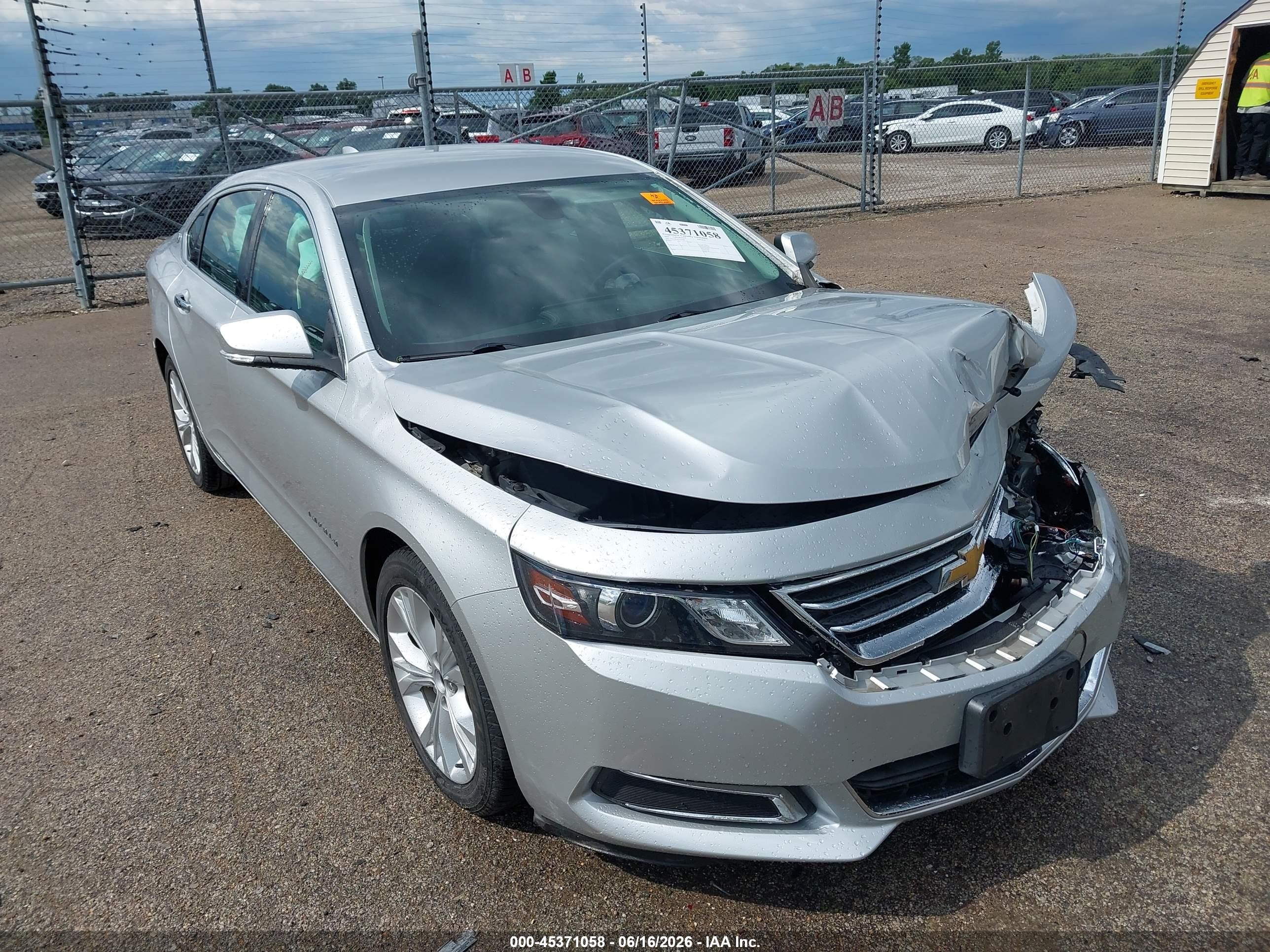 2015 Chevrolet Impala 1lt Silver vin: 2G1115SL8F9175108