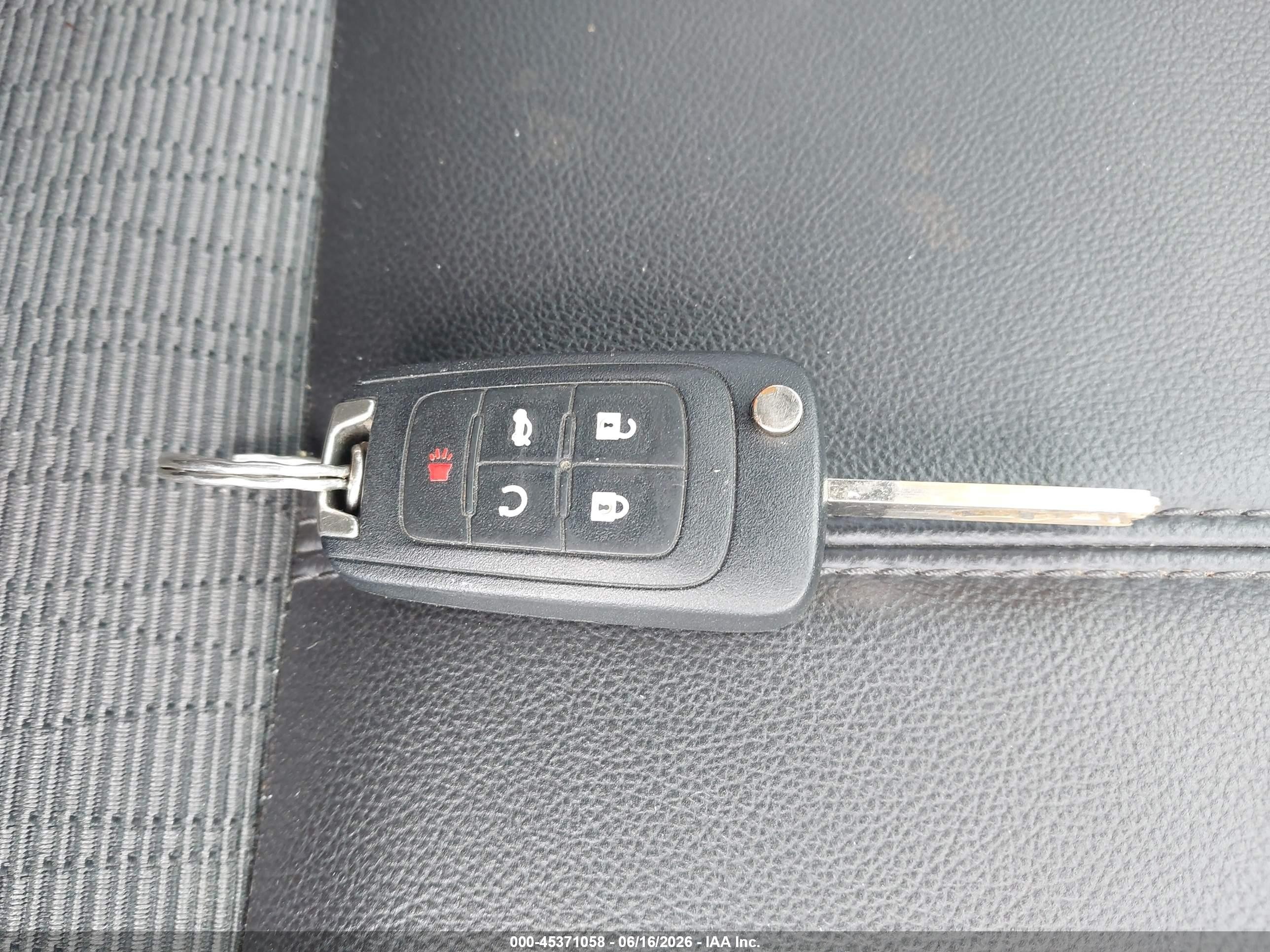 2015 Chevrolet Impala 1lt Silver vin: 2G1115SL8F9175108