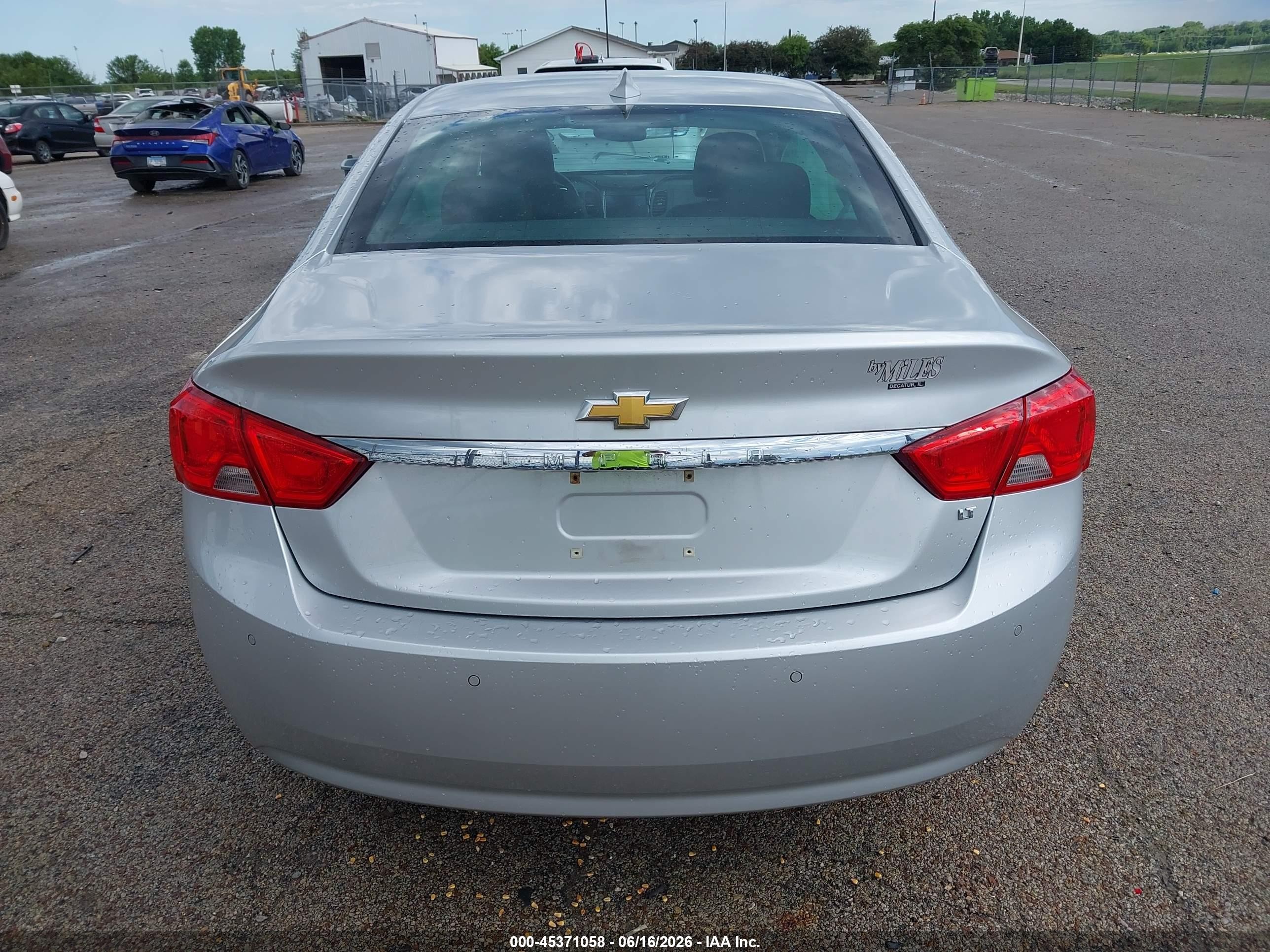 2015 Chevrolet Impala 1lt Silver vin: 2G1115SL8F9175108