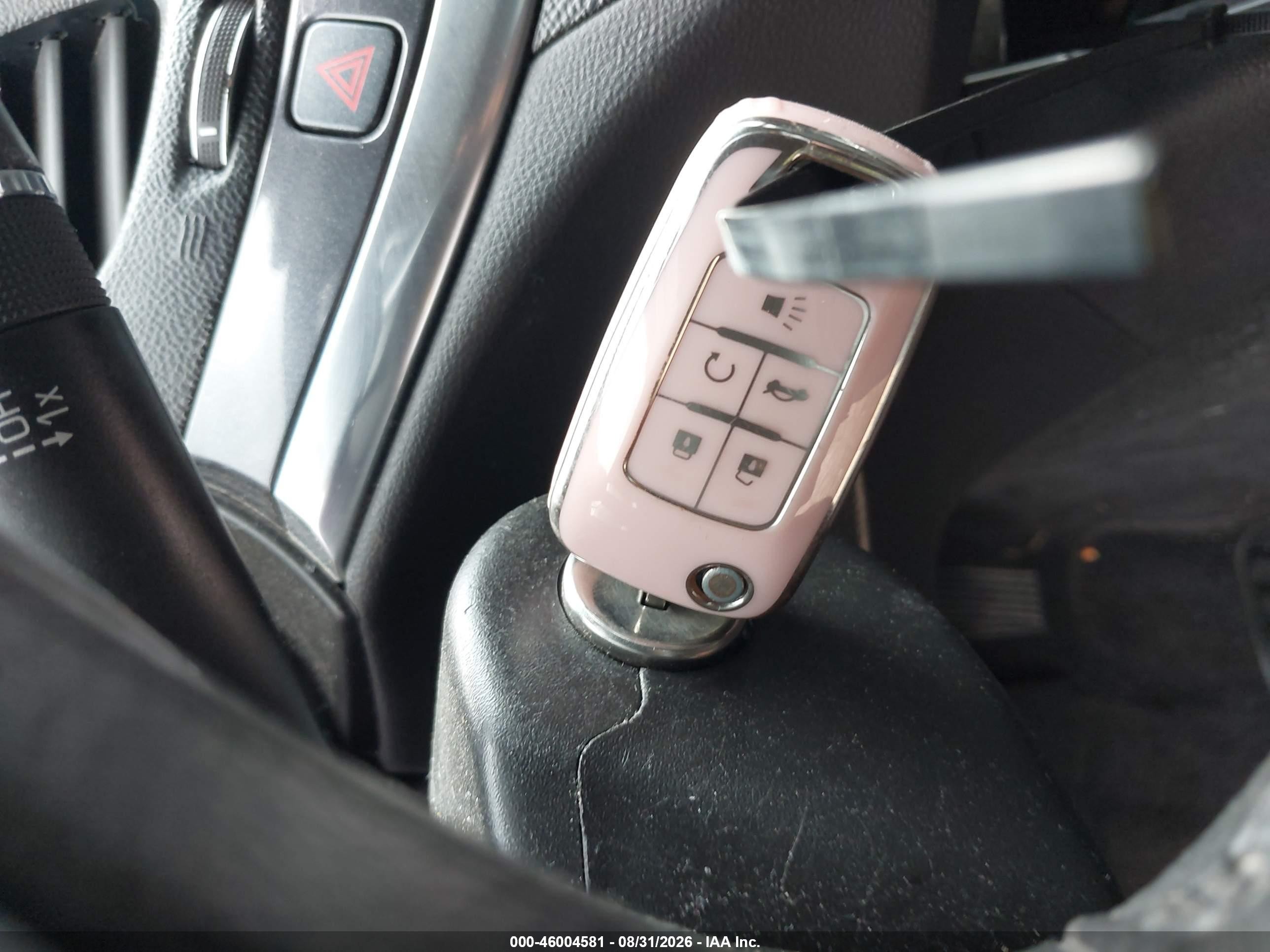 2015 Chevrolet Impala 1lt Белый vin: 2G1115SL9F9105584