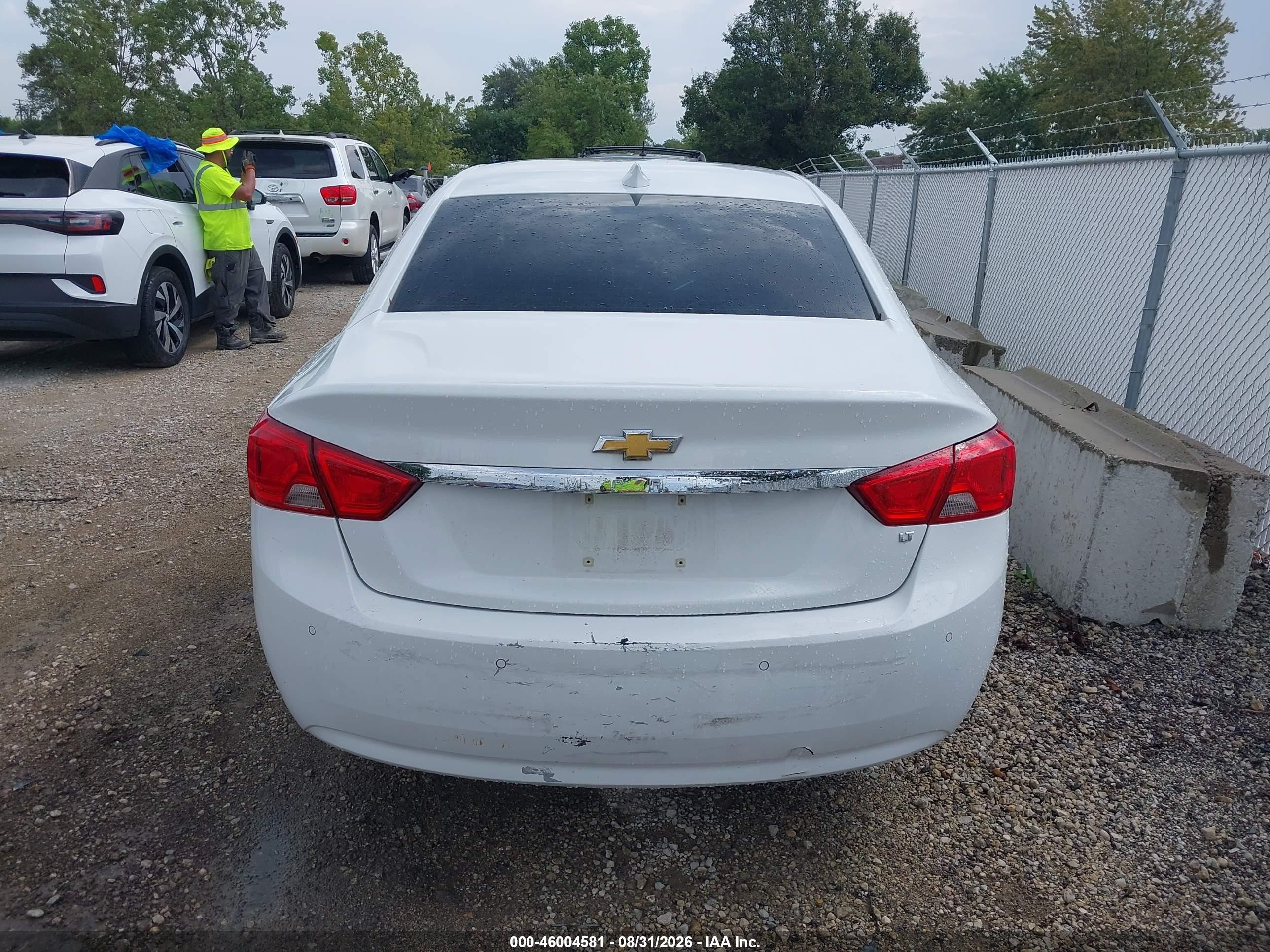 2015 Chevrolet Impala 1lt Белый vin: 2G1115SL9F9105584