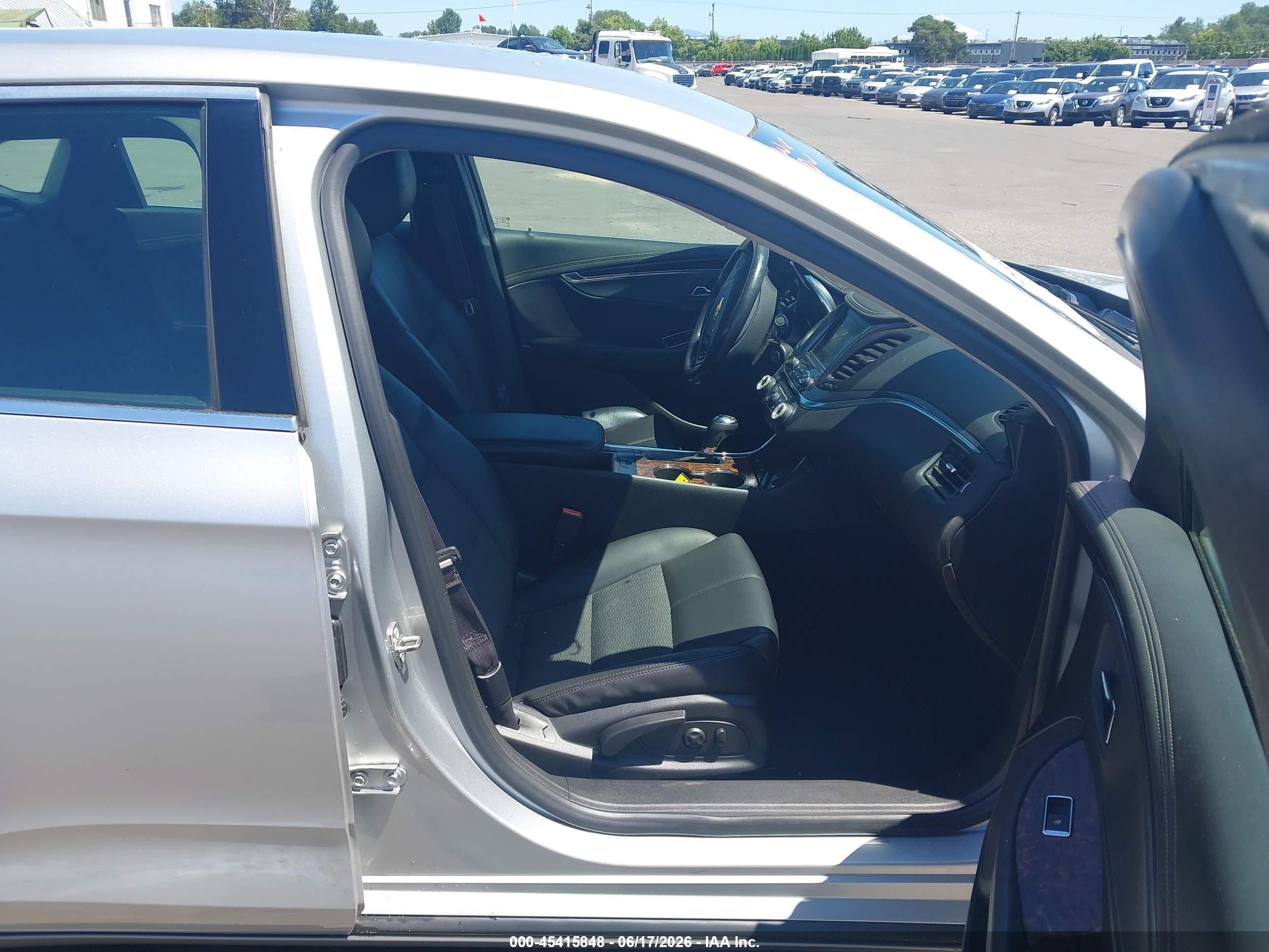 2014 Chevrolet Impala 1lt Серебряный vin: 2G1115SLXE9289402