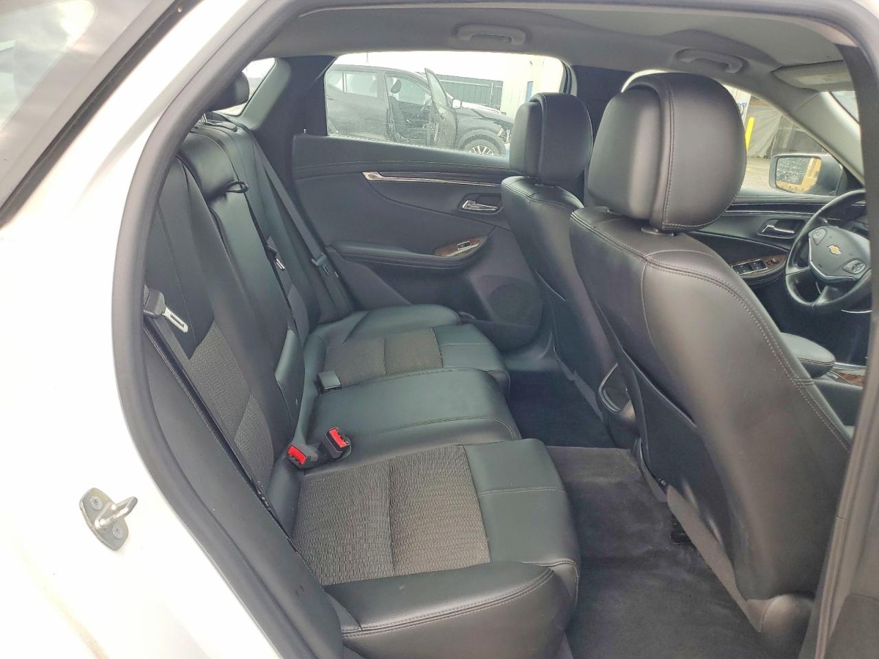 2014 Chevrolet Impala Lt White vin: 2G1125S30E9127095