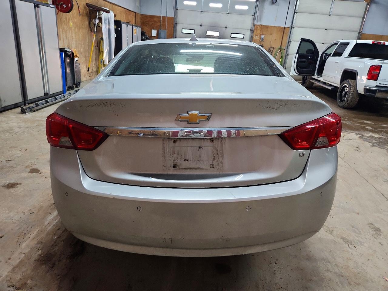 2014 Chevrolet Impala Lt Silver vin: 2G1125S30E9232431