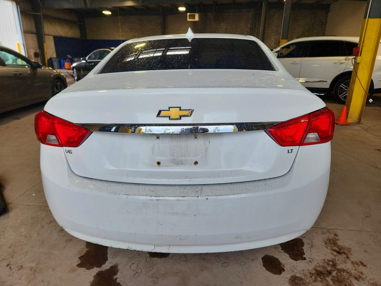 2015 Chevrolet Impala Lt Белый vin: 2G1125S30F9204680