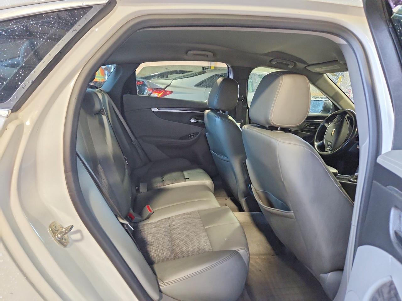 2015 Chevrolet Impala Lt Белый vin: 2G1125S30F9204680