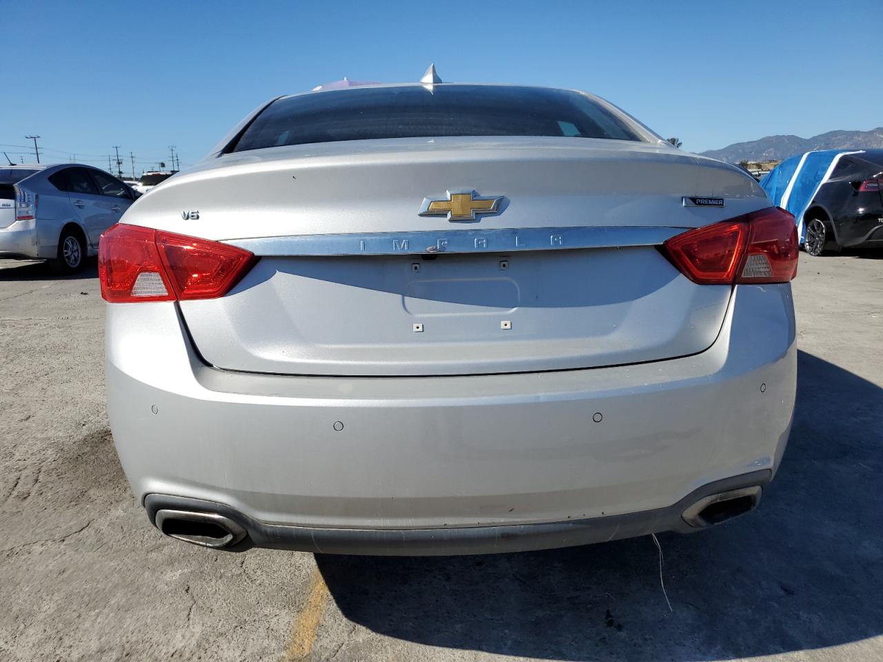 2018 Chevrolet Impala Premier Серебряный vin: 2G1125S31J9107092