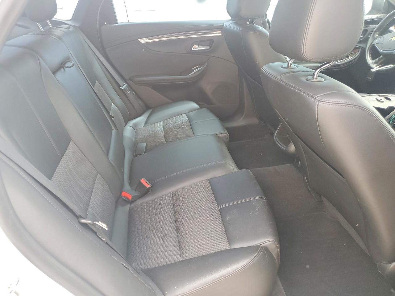 2015 Chevrolet Impala Lt White vin: 2G1125S32F9162545
