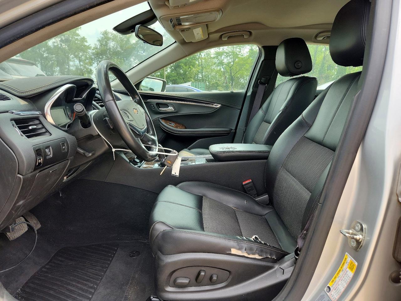 2015 Chevrolet Impala Lt Silver vin: 2G1125S33F9281219