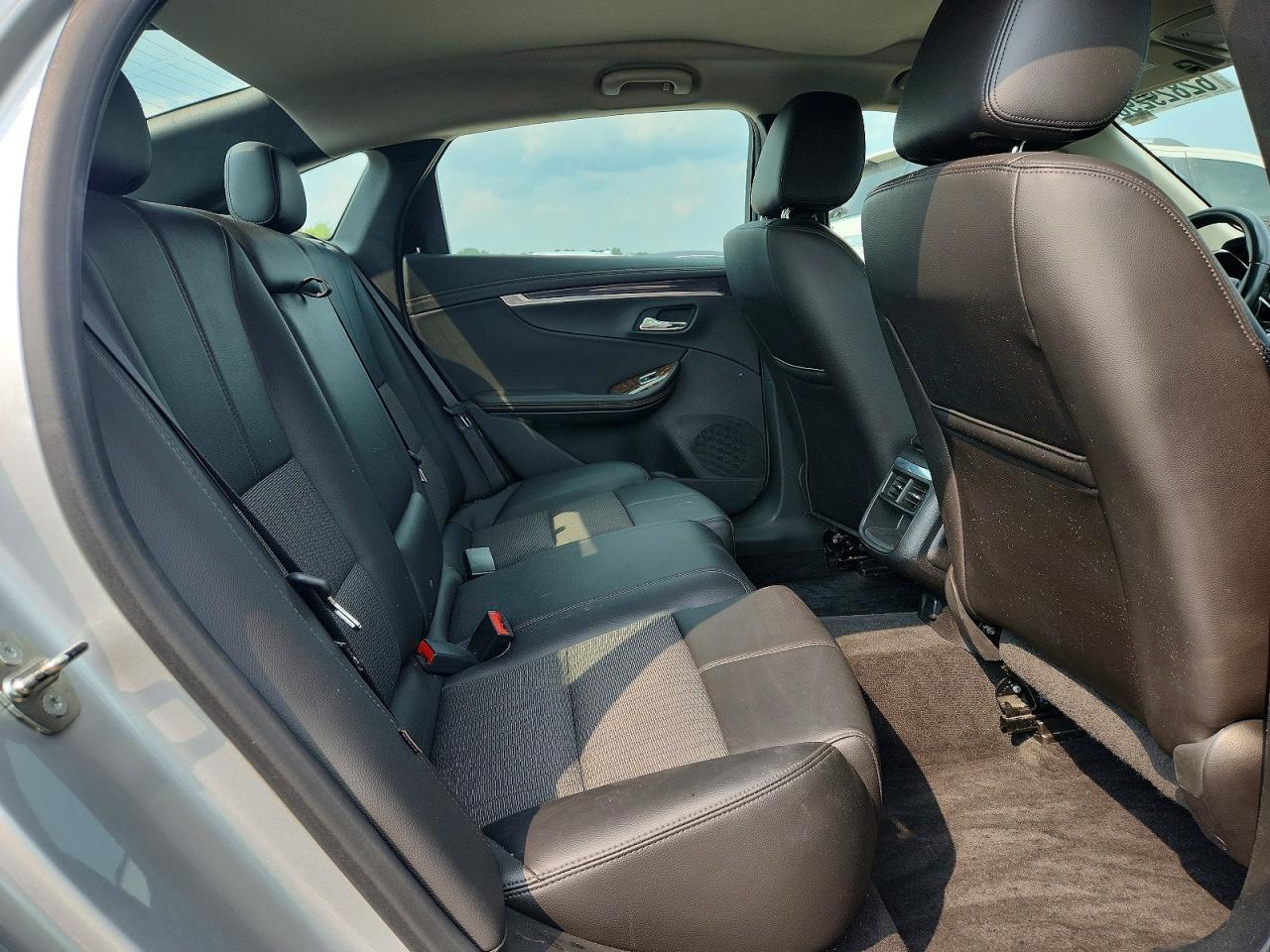 2015 Chevrolet Impala Lt Silver vin: 2G1125S33F9281219