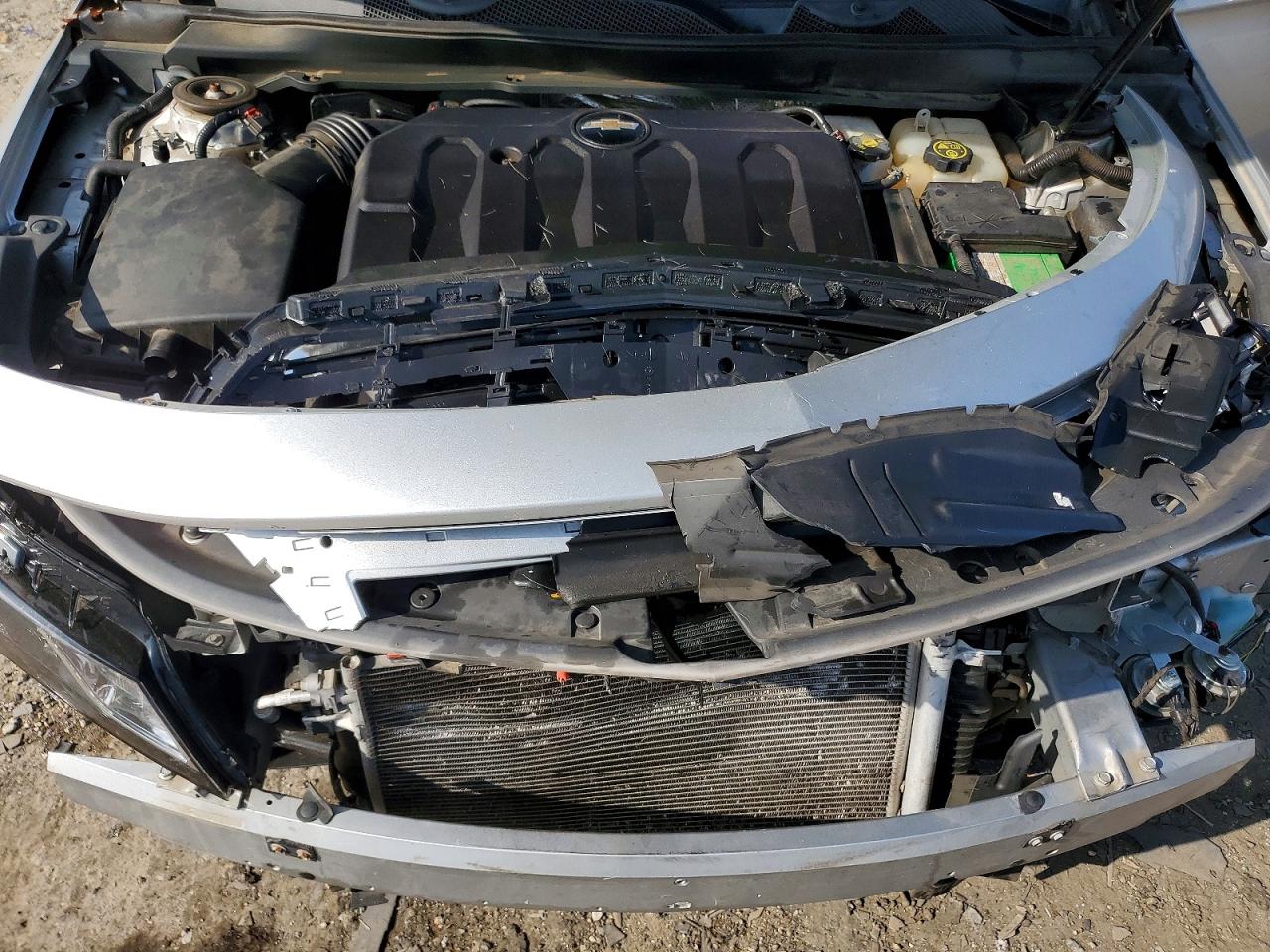 2014 Chevrolet Impala Lt Silver vin: 2G1125S35E9101916