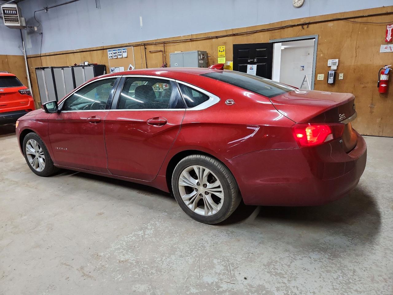 2015 Chevrolet Impala Lt Красный vin: 2G1125S35F9107846