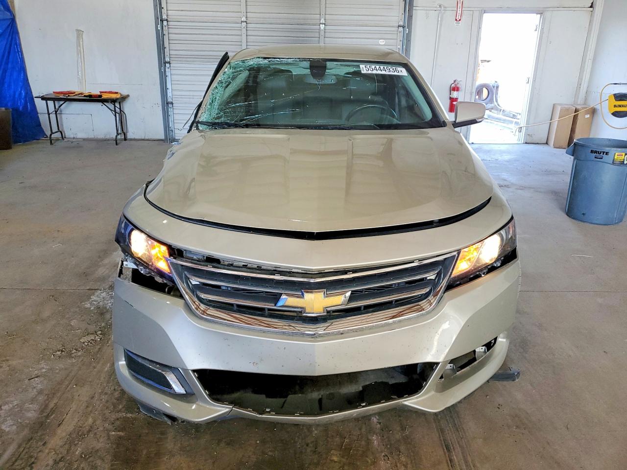 2015 Chevrolet Impala Lt Silver vin: 2G1125S35F9114067