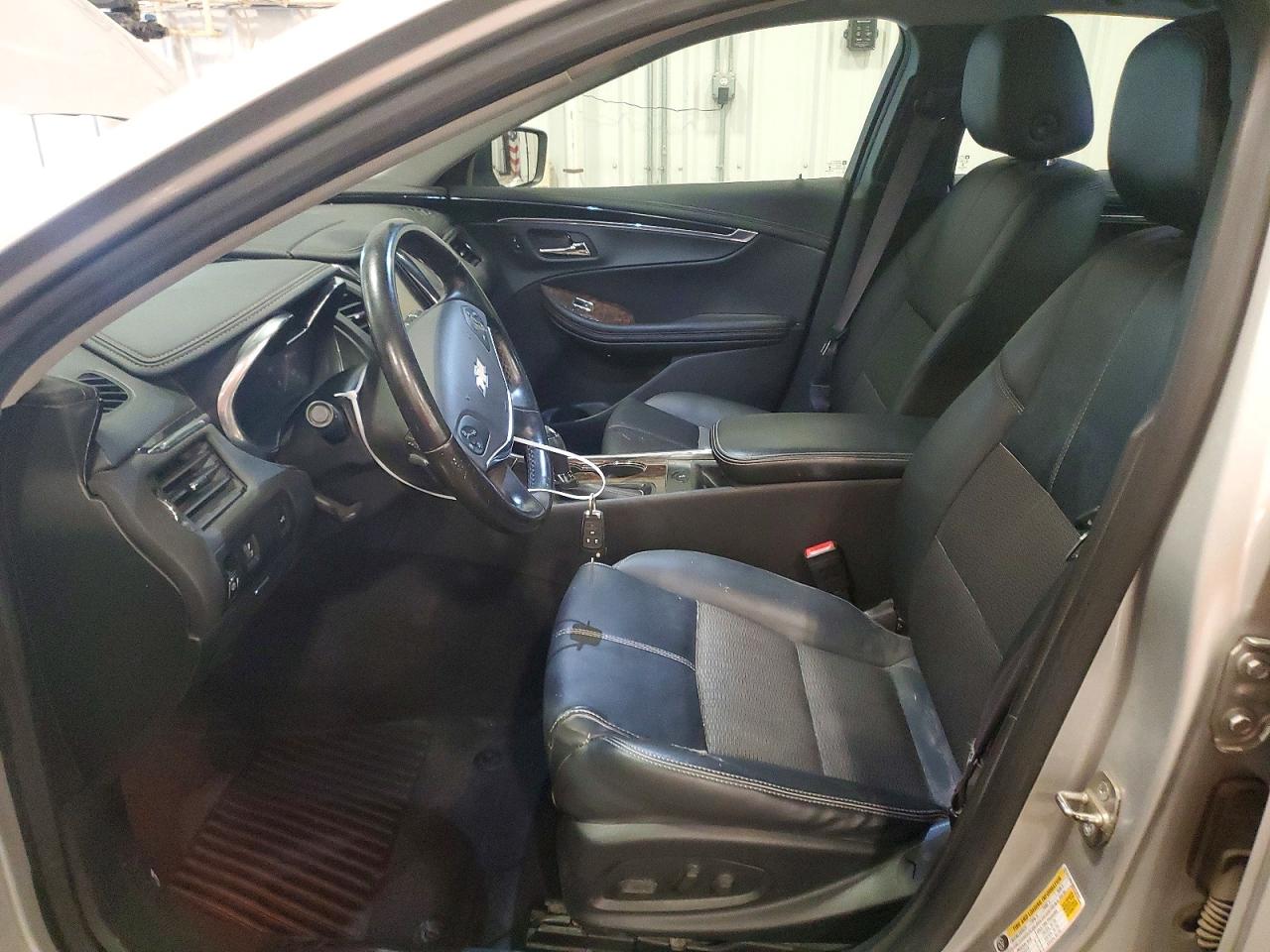 2015 Chevrolet Impala Lt Silver vin: 2G1125S36F9130181