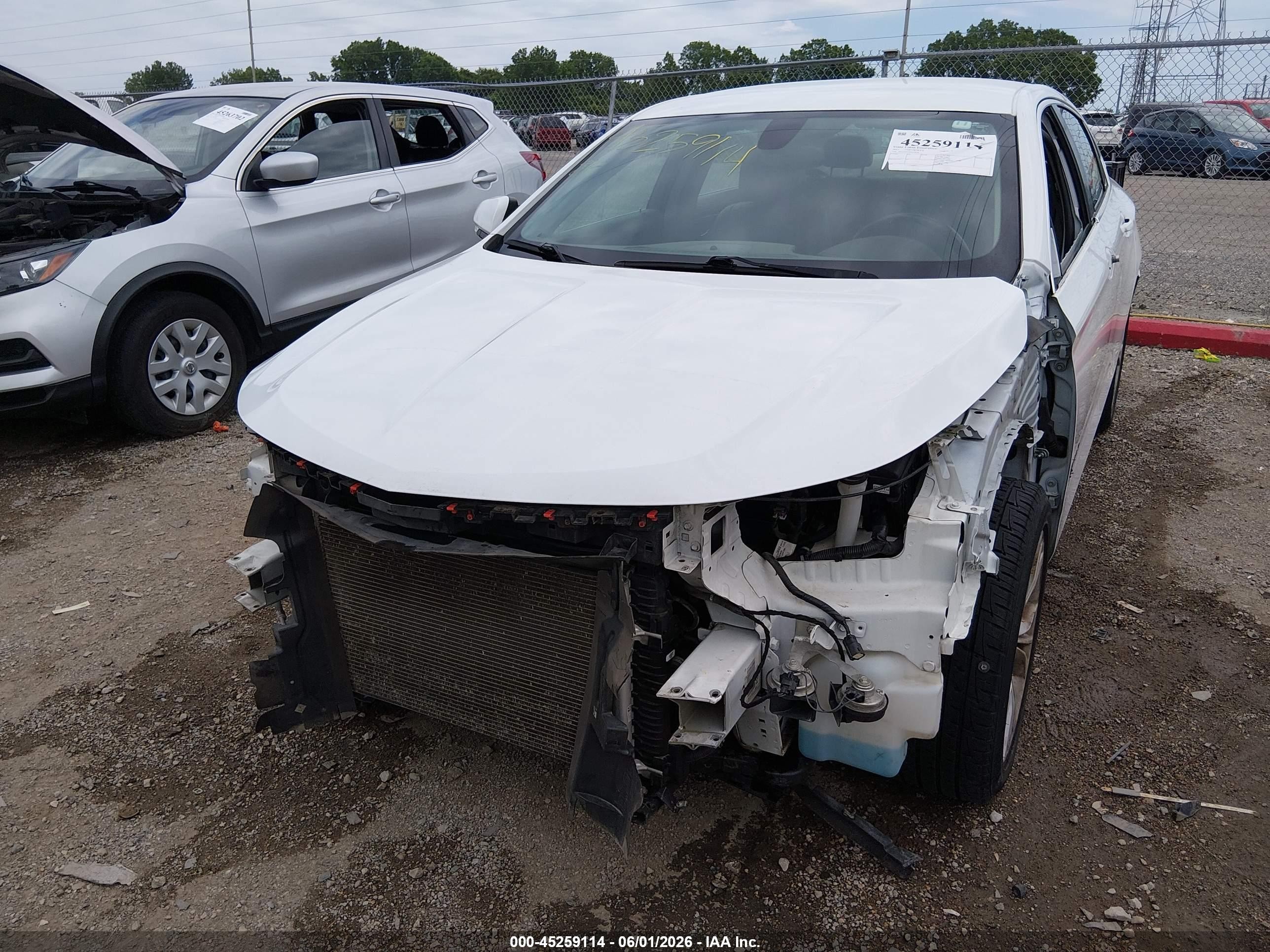 2015 Chevrolet Impala 2lt White vin: 2G1125S37F9199638